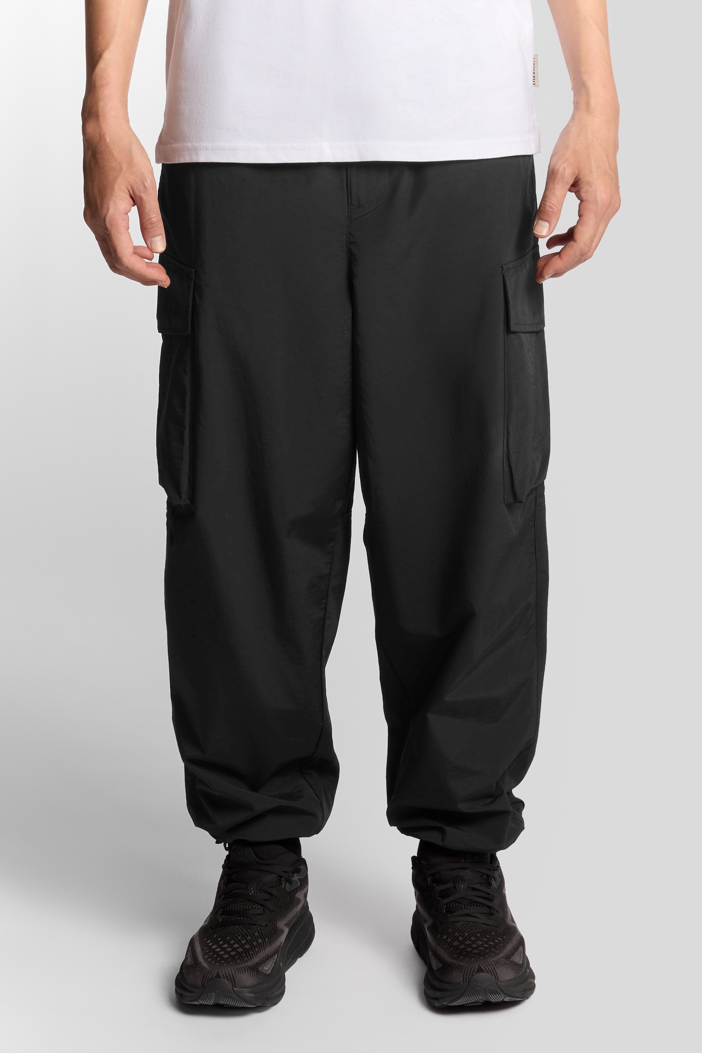 BELLOWED POCKET CARGO PANT JET BLACK 3