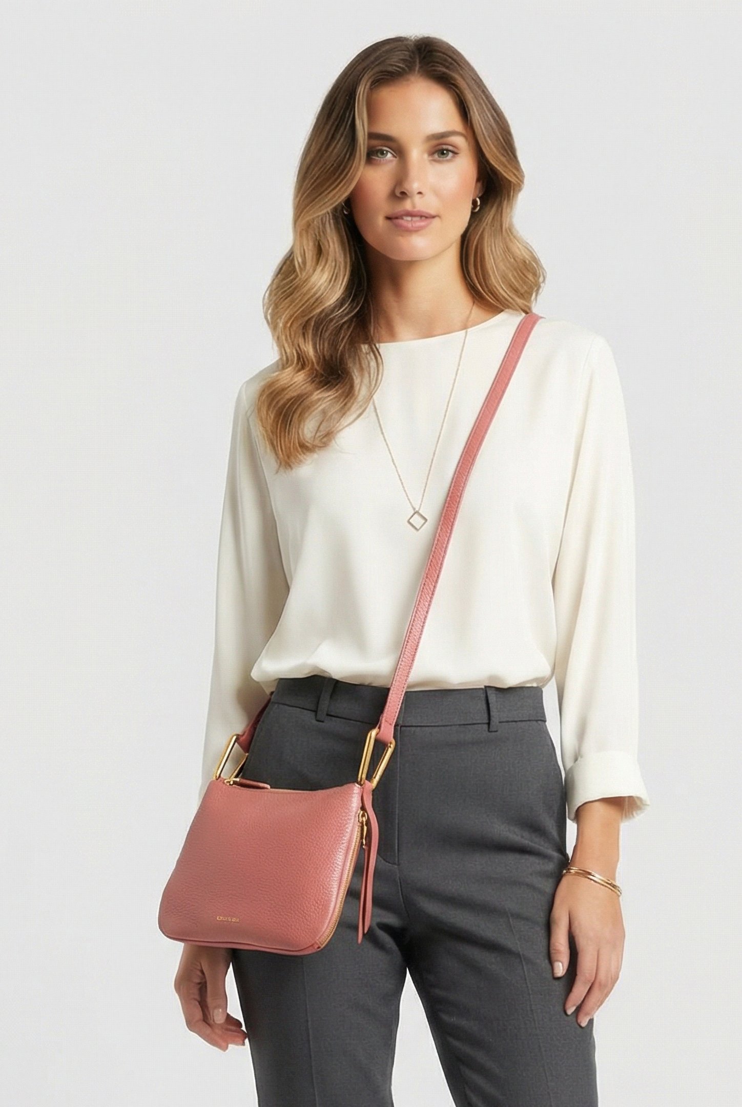 CROSS BODY BAG IN LEATHER 1