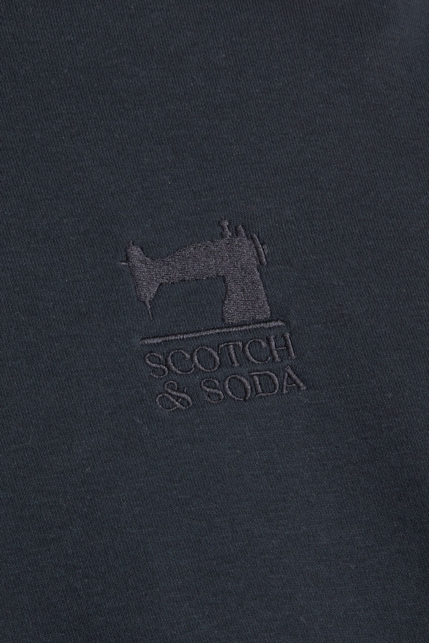 GRAPHIC CREW BLACK/RED 3