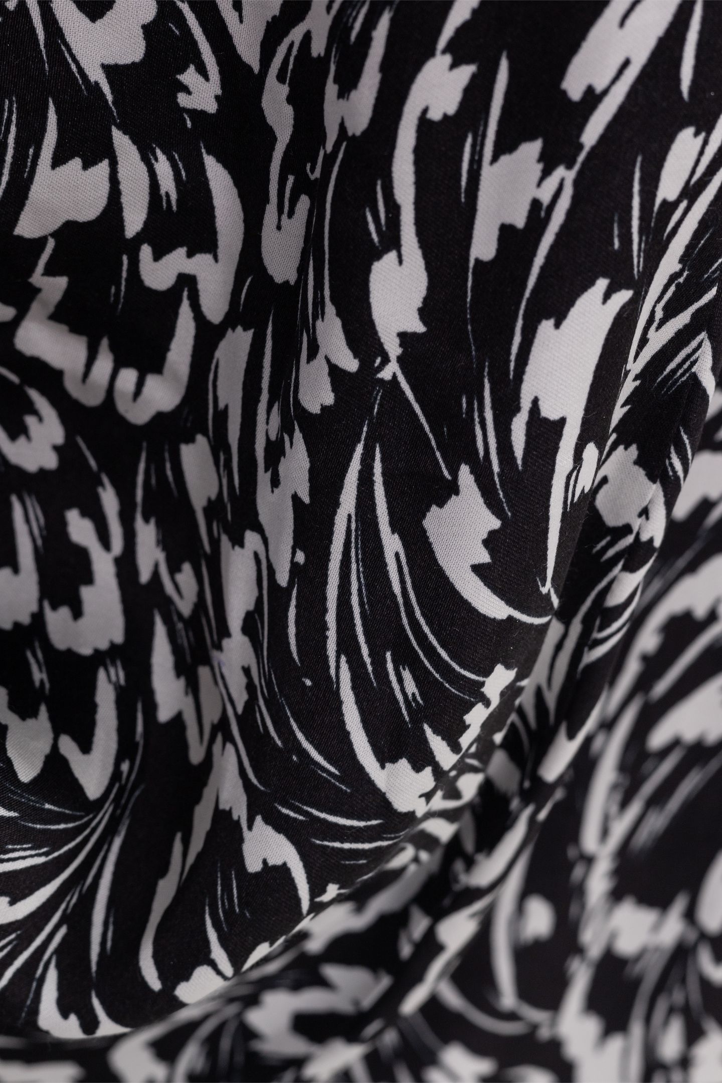 LENZING™ ECOVERO™ MINIMAL FLOWER BOW DRESS 7