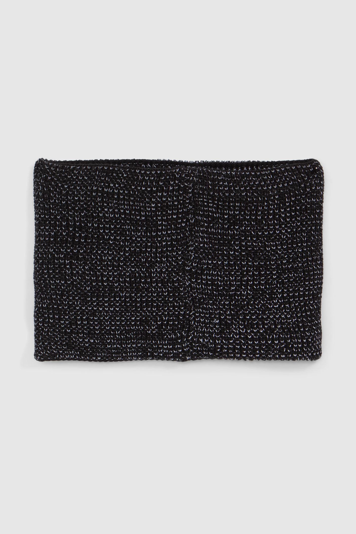 REFLECTIVE BLACK KNIT SNOOD 2