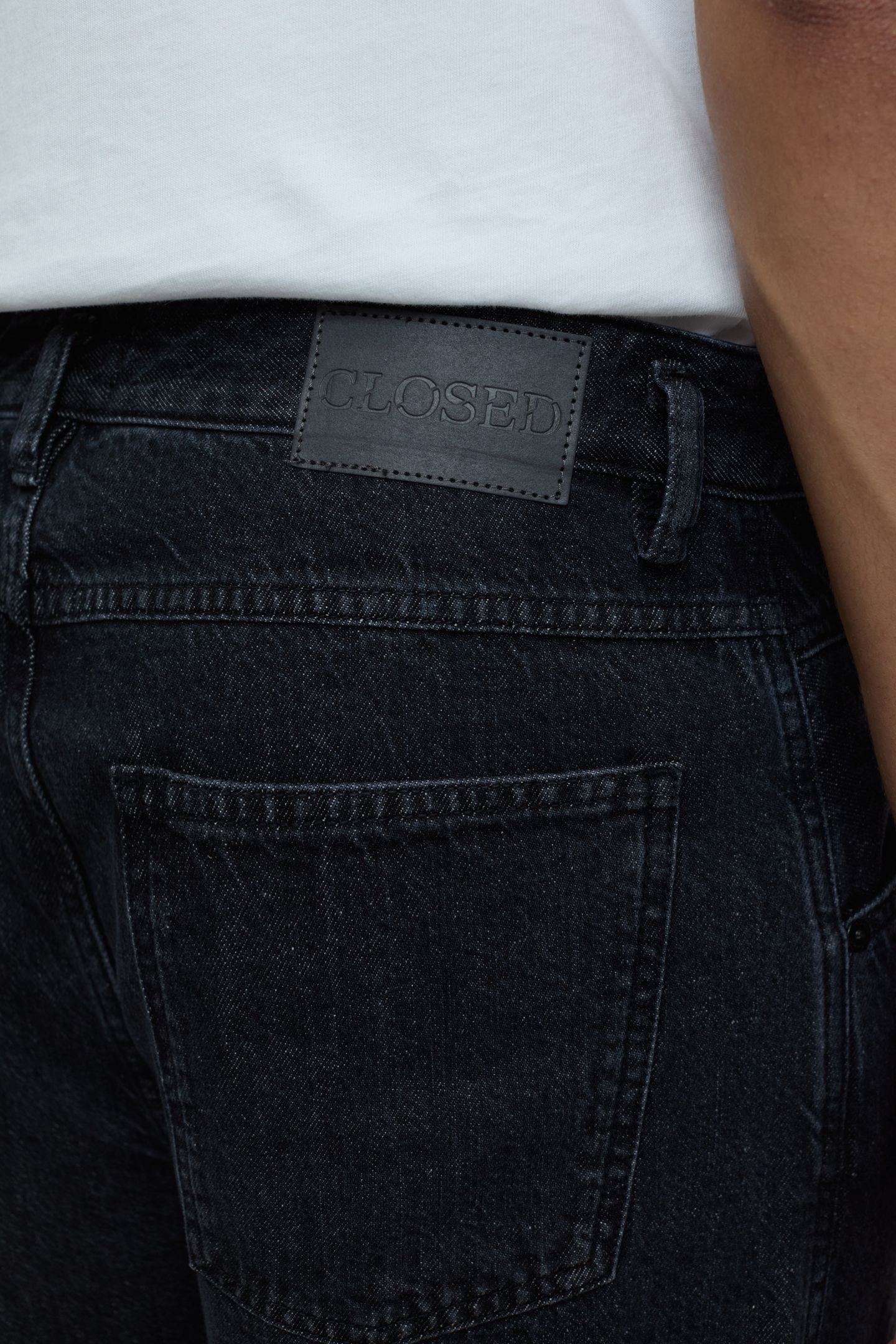 X-LENT TAPERED JEANS DARK GREY 4