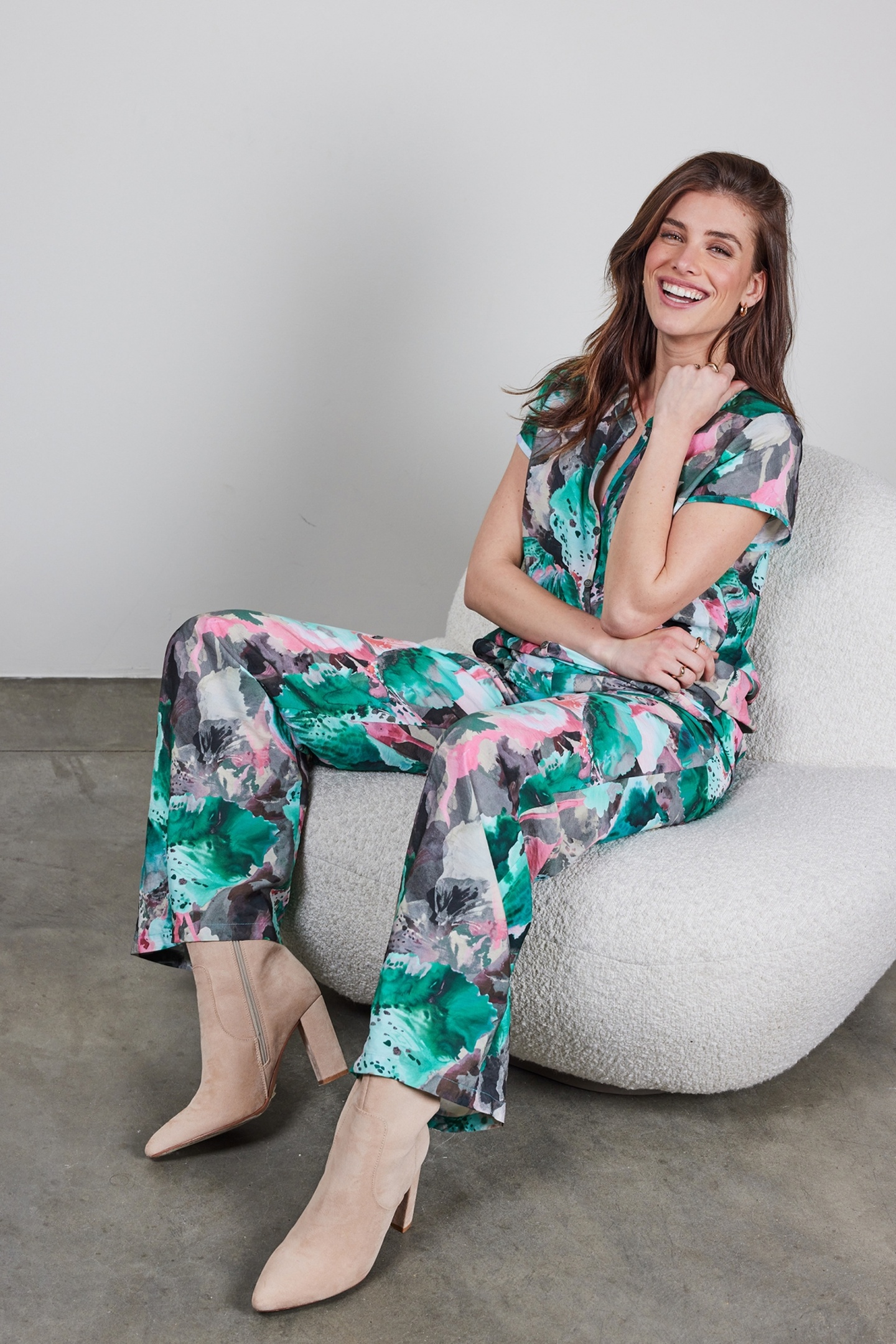 BLOUSE HARPER SHORT SLEEVE IN LIGHT GREY WITH DREAMSCAPE PRI 5