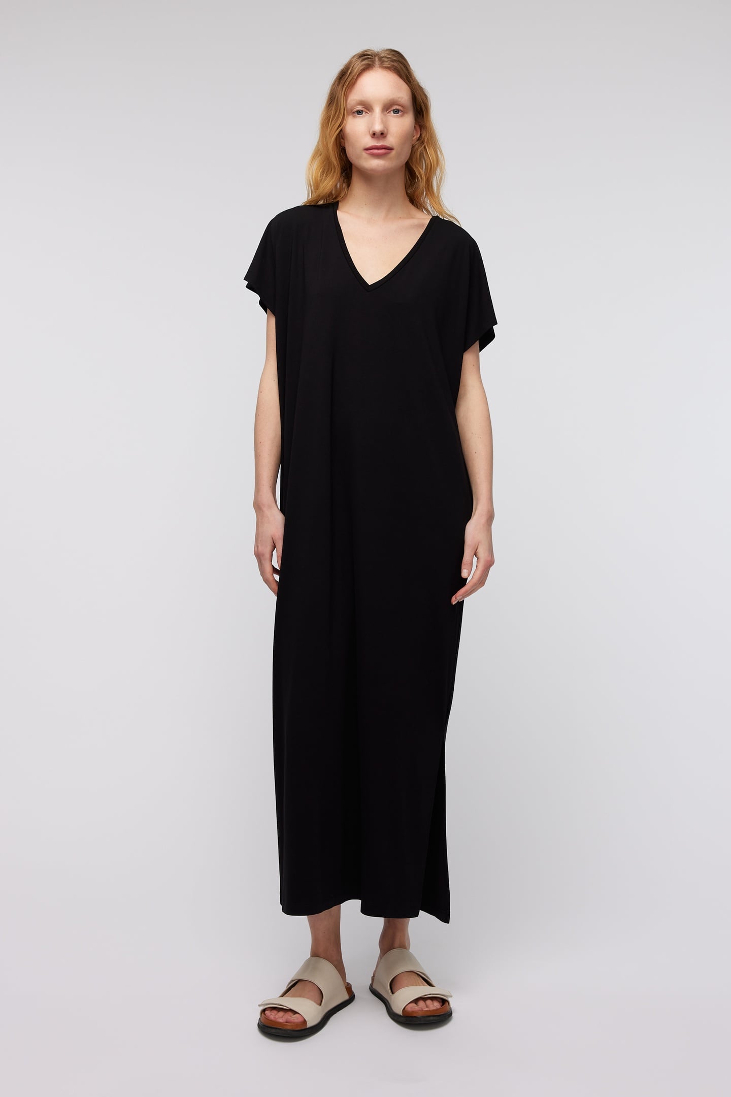 MAAN DRESS BLACK 2