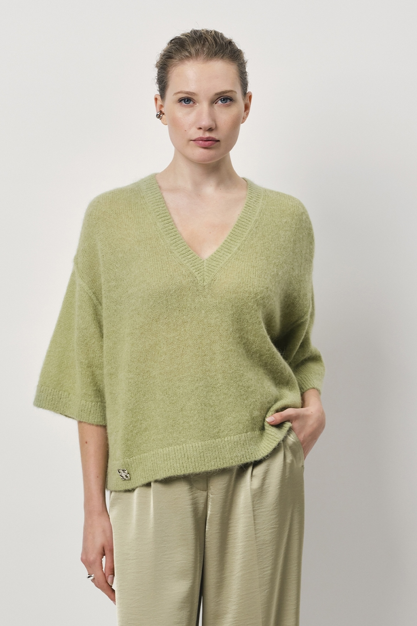 TALYA V-NECK SWEATER SUNLIT GRASS 3