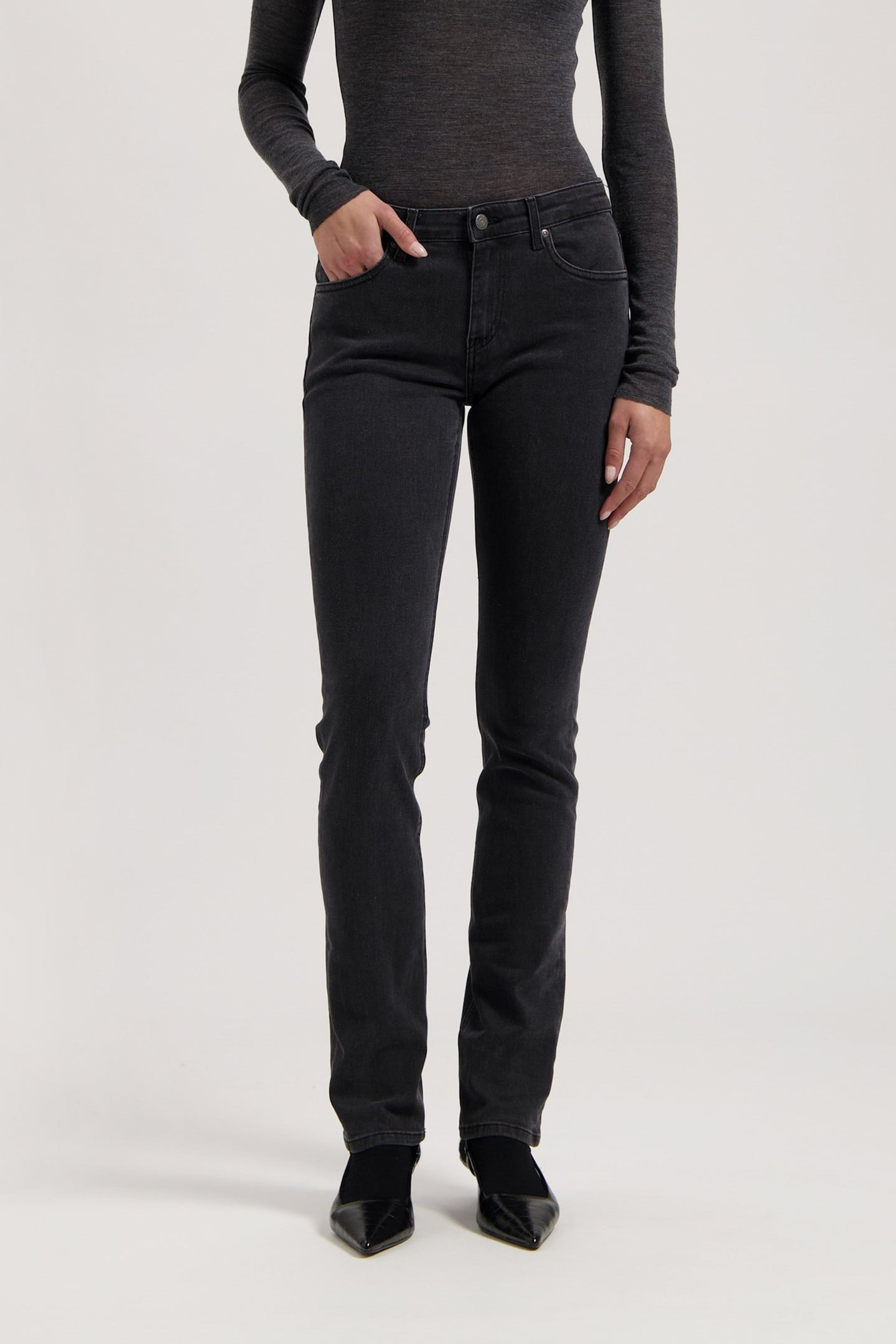 FAYE LOW SLIM STONE BLACK 4