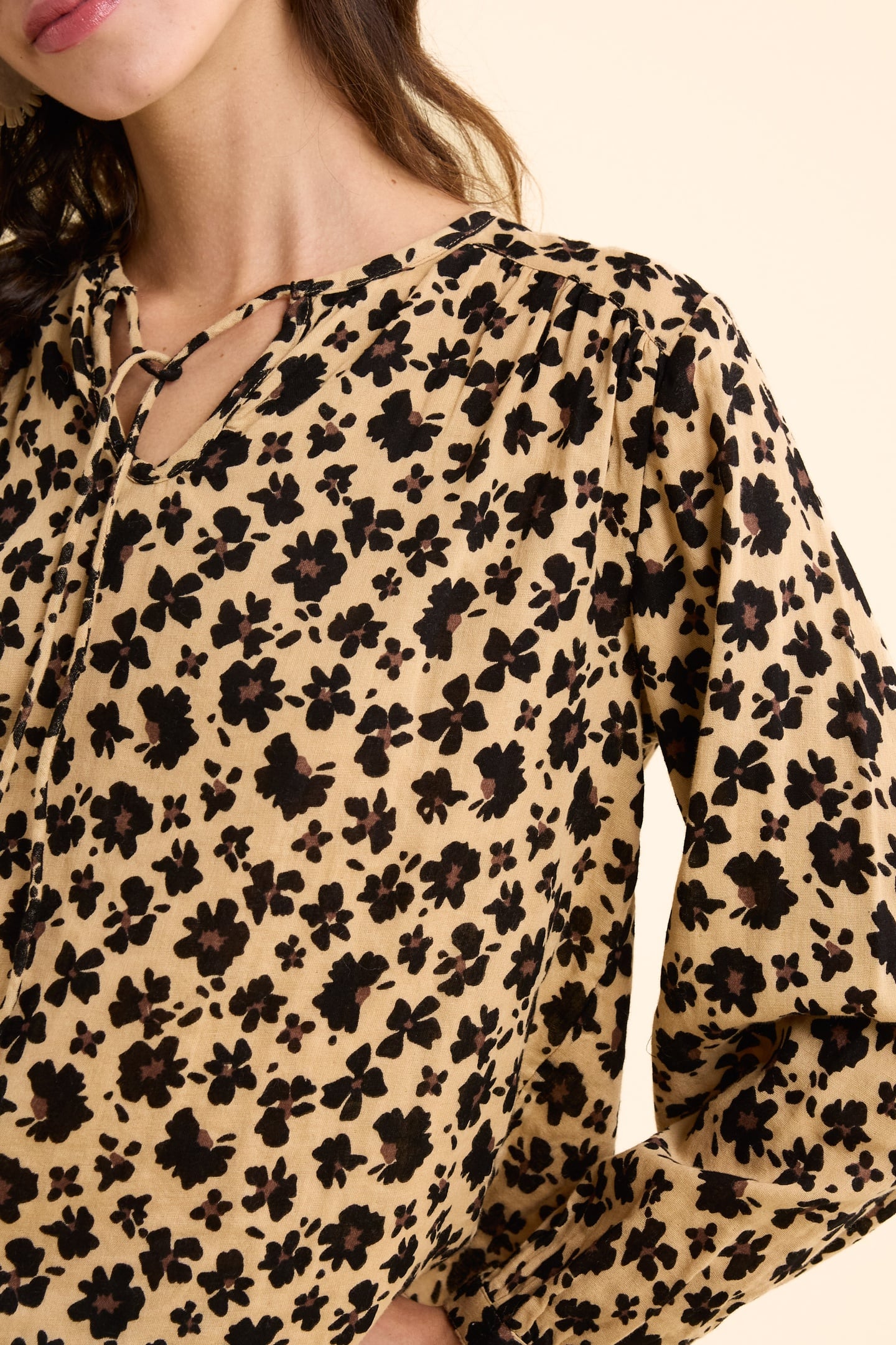 FLORAL LEO PRINT BEIGE BLOUSE ECRU 5