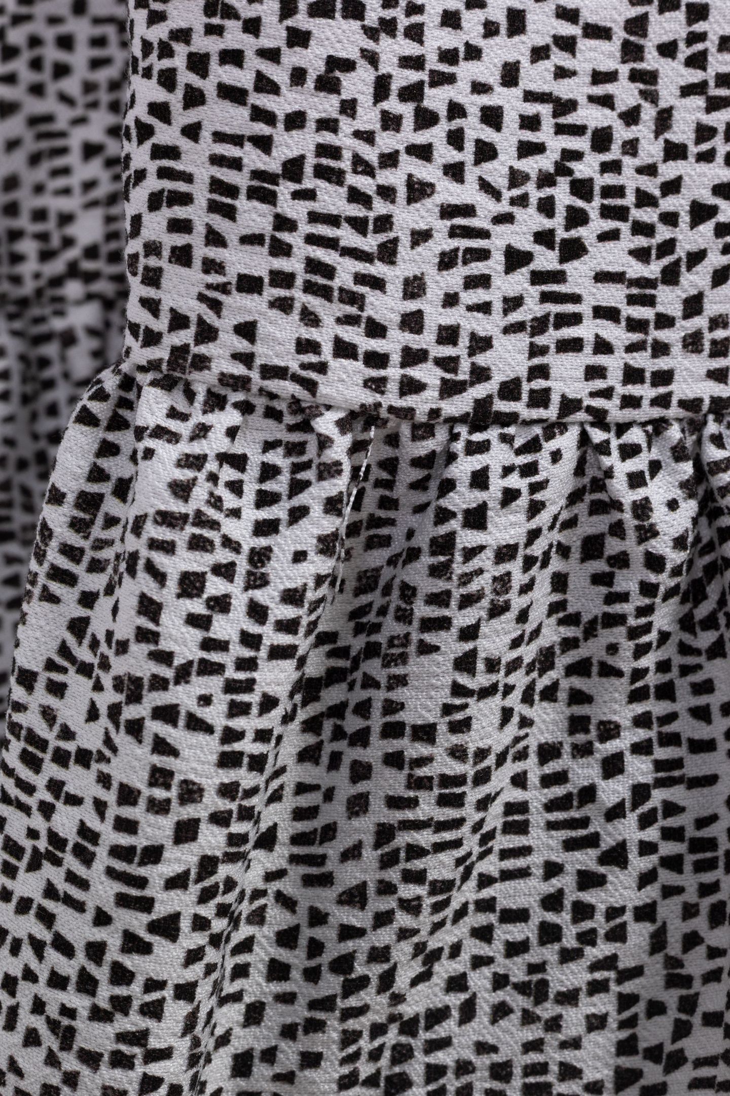 BLACK GRAPHIC PRINT MAXI DRESS 6