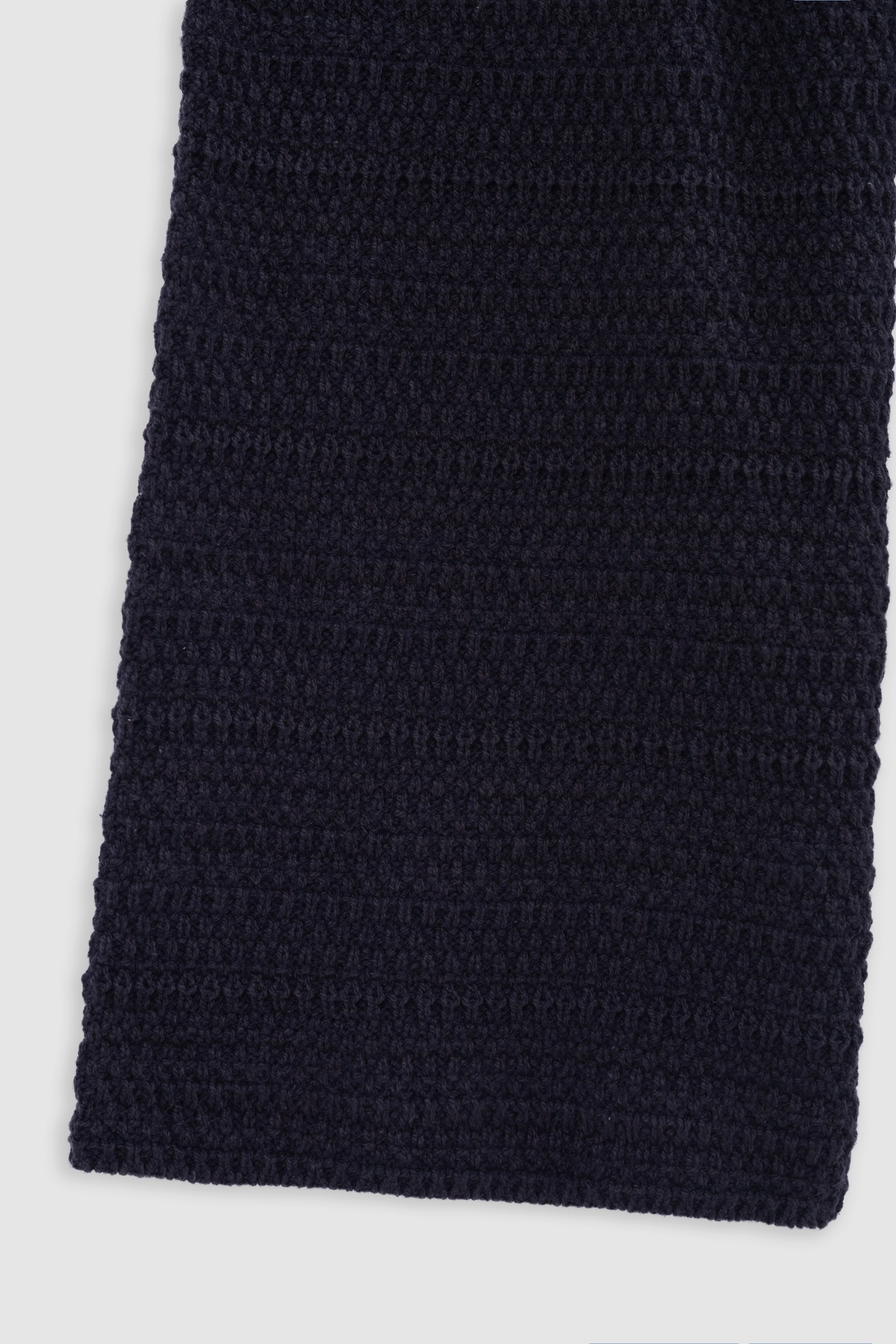 NAVY KNITTED PANTS 5