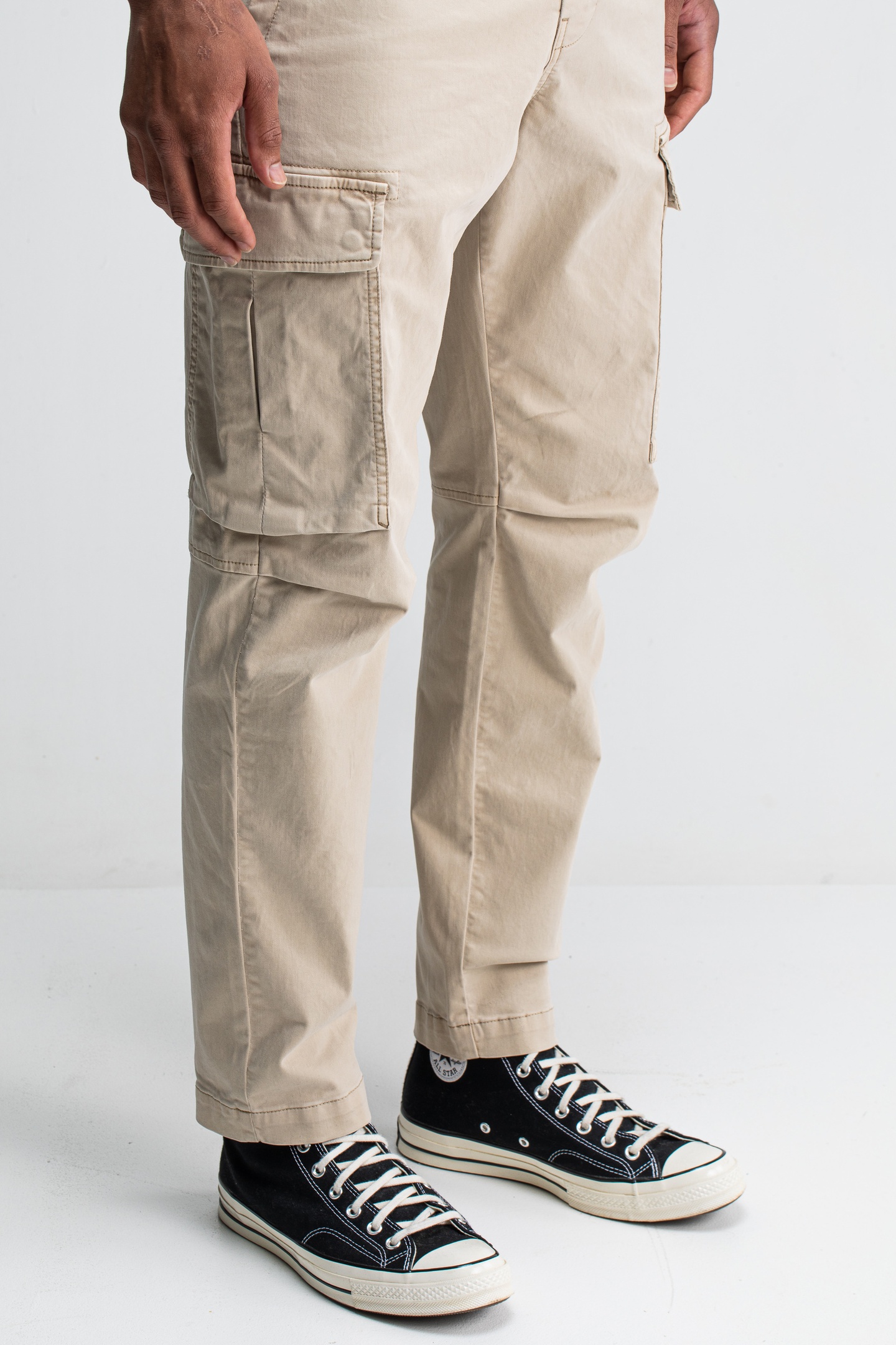 TRISTAN SLIM SATEEN CARGO BEIGE GREY 2