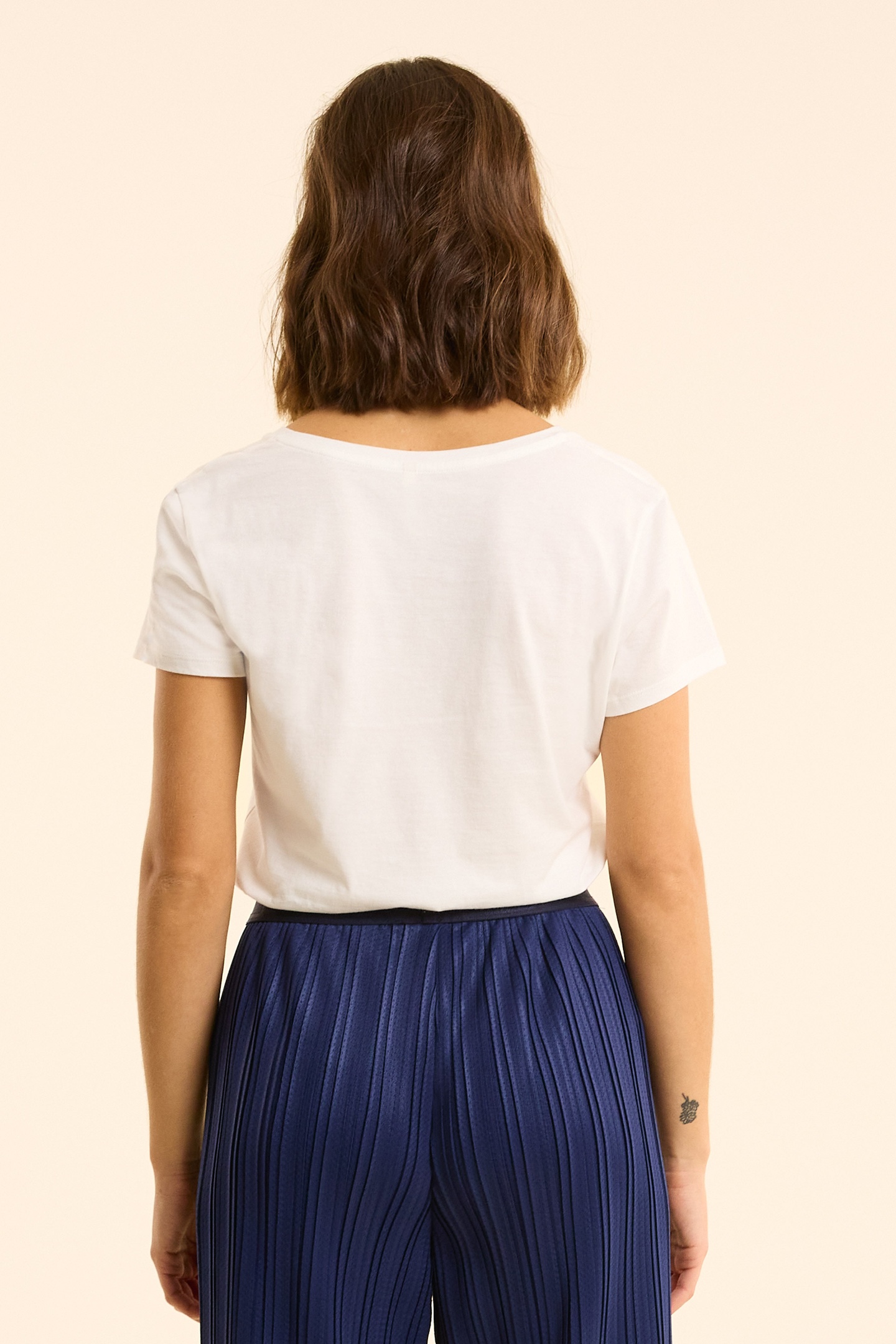 WHITE SHORT-SLEEVED T-SHIRT WITH STRIPED SLOGAN OFF-WHITE 4