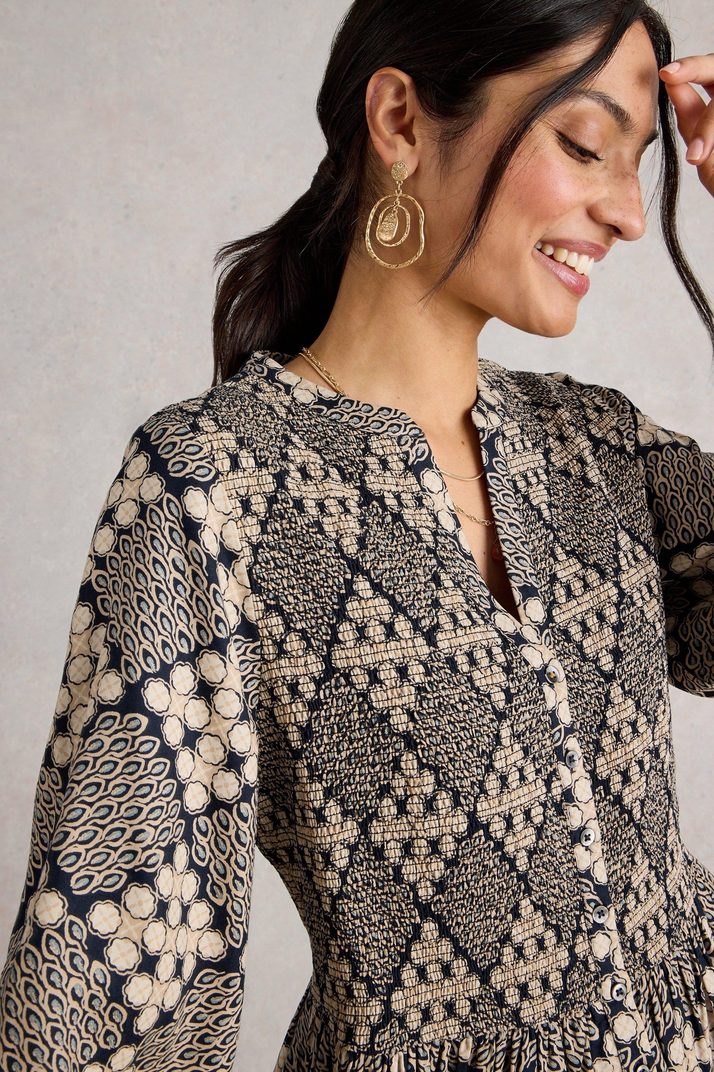 HATTIE SHIRRED DRESS NAVY PRINT 4