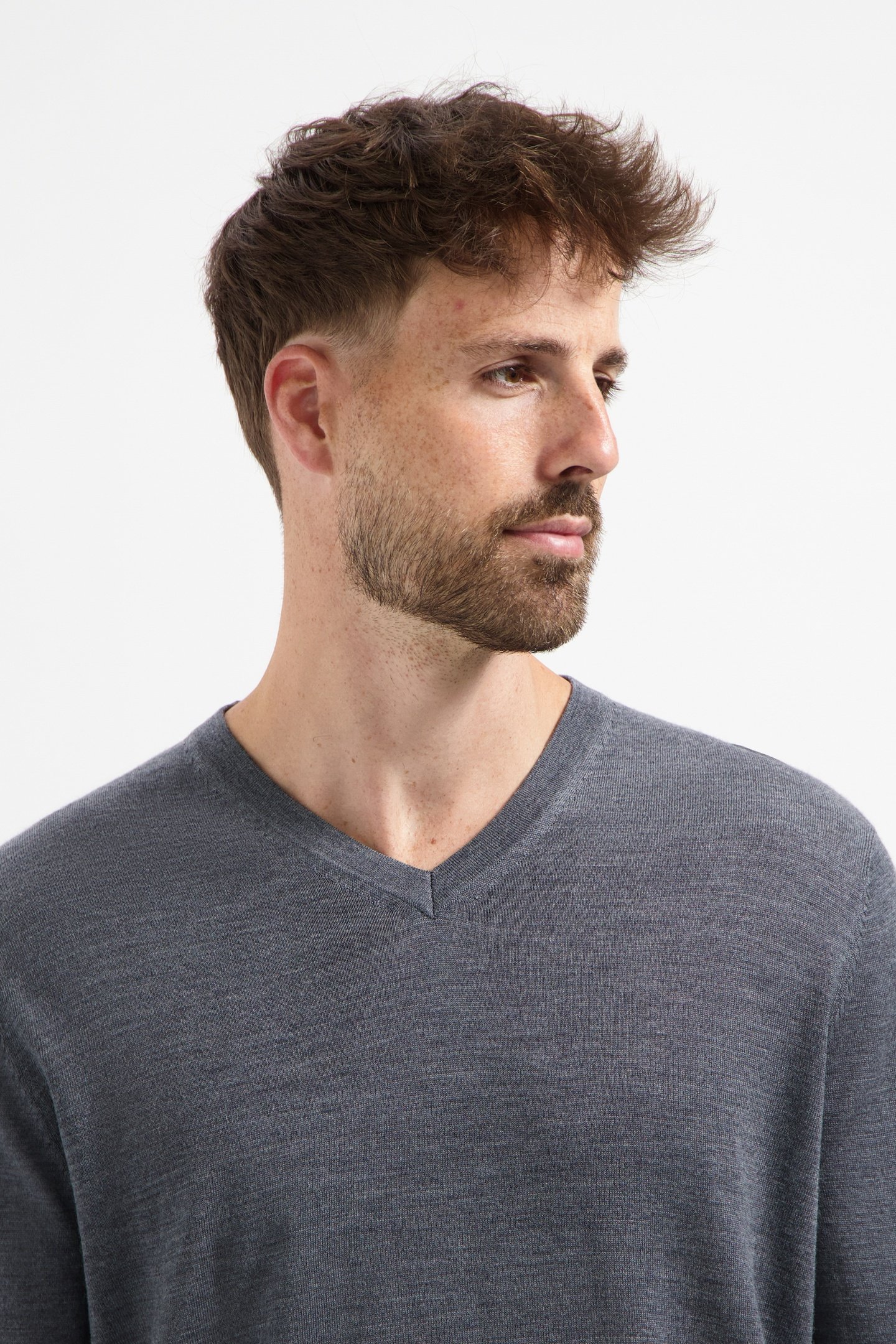 V-NECK 100% MERINO STORM GREY 5
