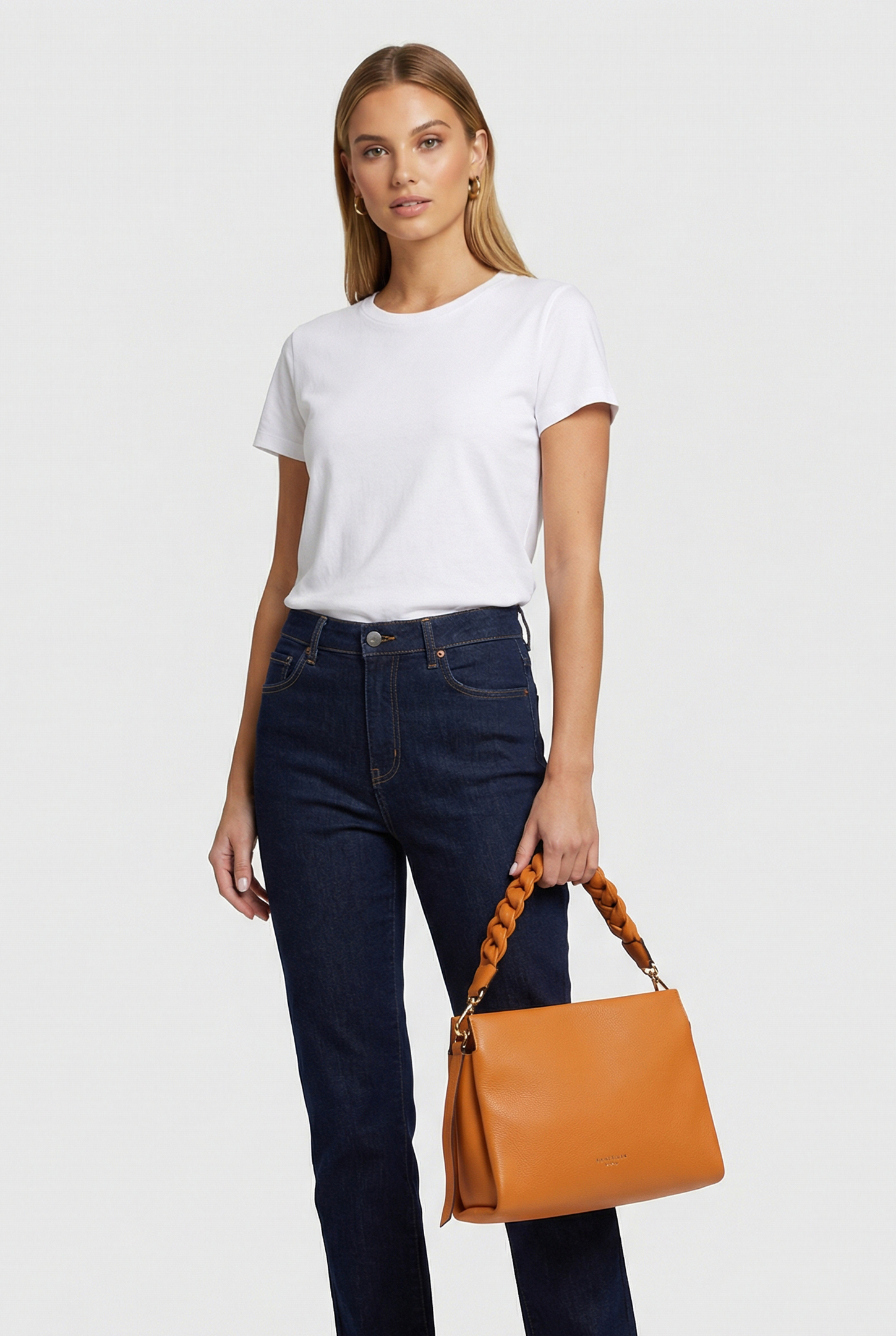 HANDBAG IN LEATHER 1