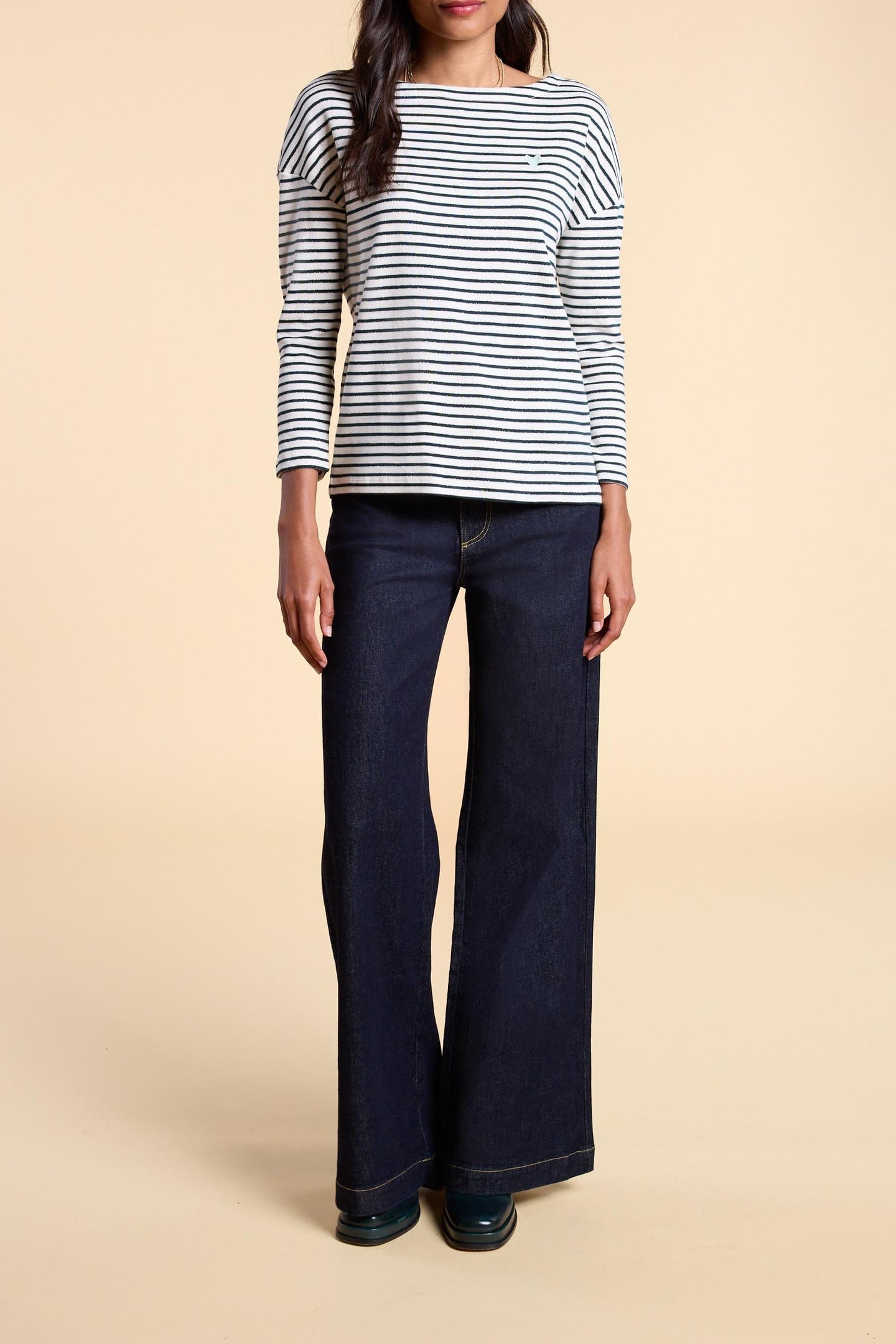 ECRU, NAVY, GOLD STRIPED T-SHIRT, EMBROIDERED HEART ECRU 2