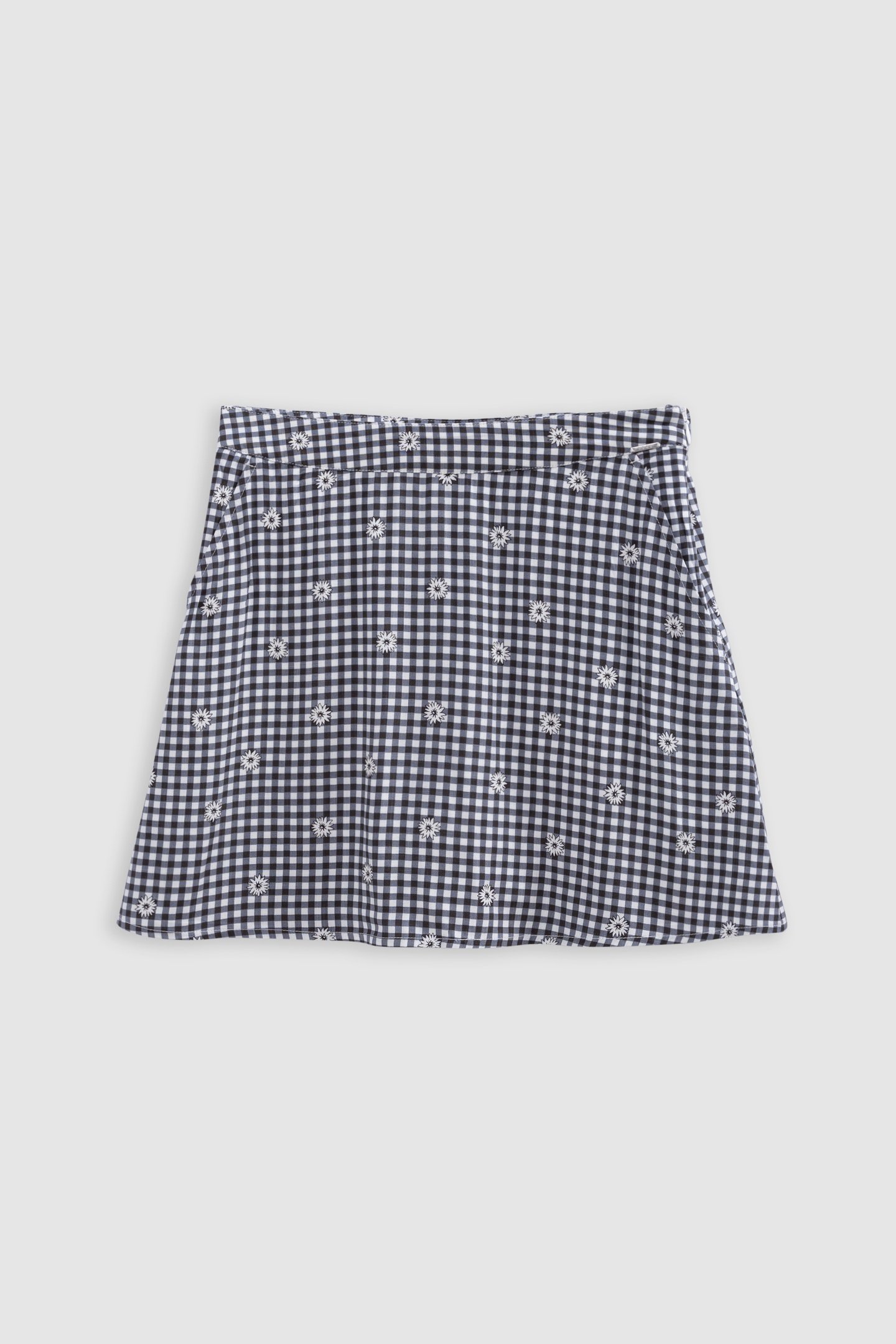 BLACK GINGHAM AND FLORAL PRINT SKORT 1