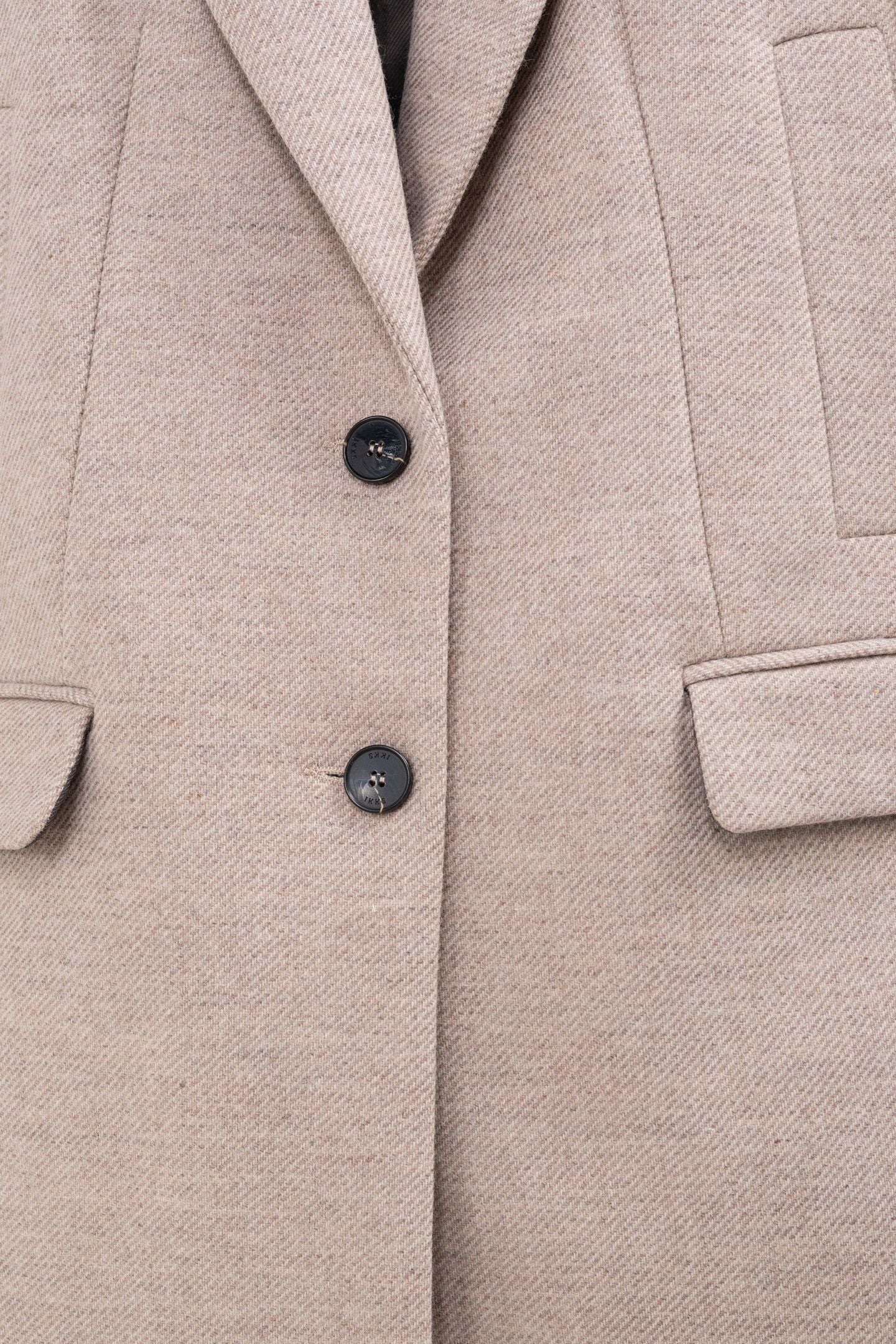 STRAIGHT SESAME COAT DECORATED WITH RHINESTONE BROOCH 6