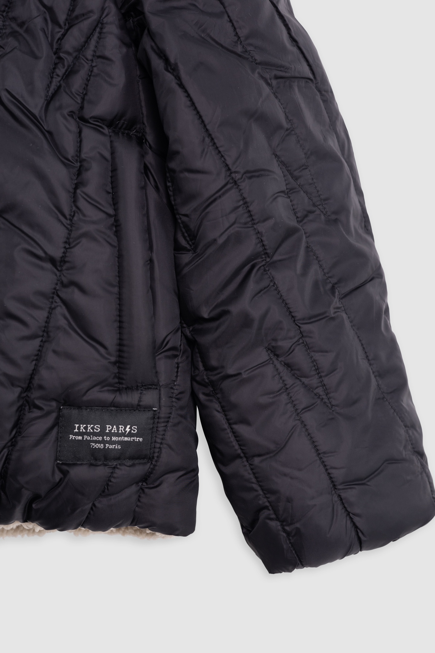 BOY'S REVERSIBLE BEIGE SHERPA AND BLACK NYLON JACKET 6