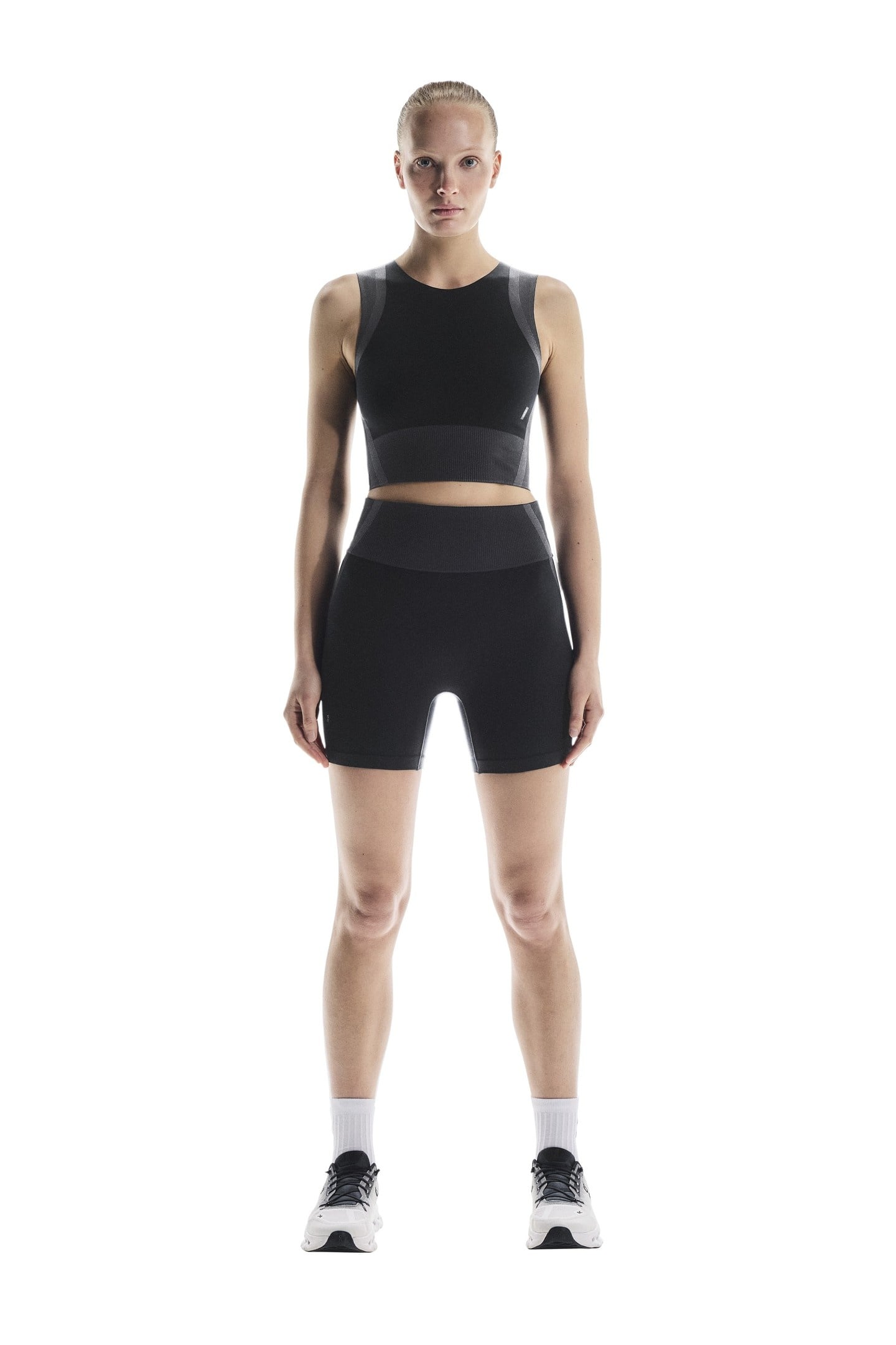 STUDIO KNIT SHORTS 1 W BLACK | ECLIPSE 4