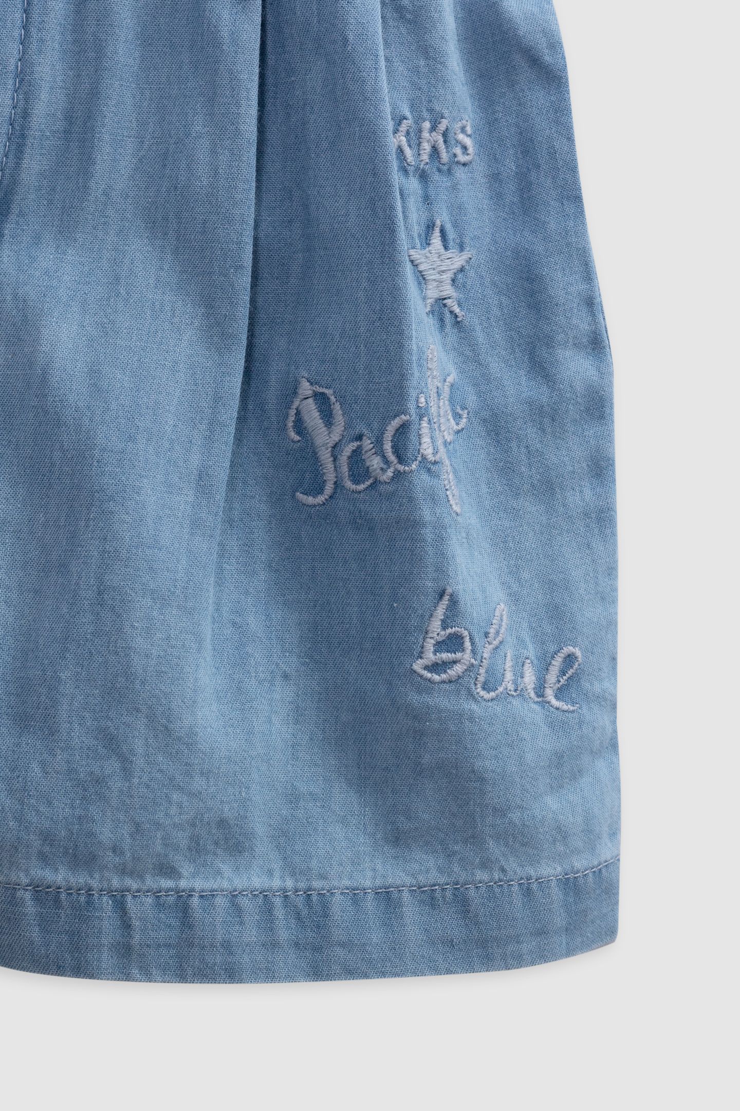 BLUE OVERALLS AND ECRU T-SHIRT SET 9