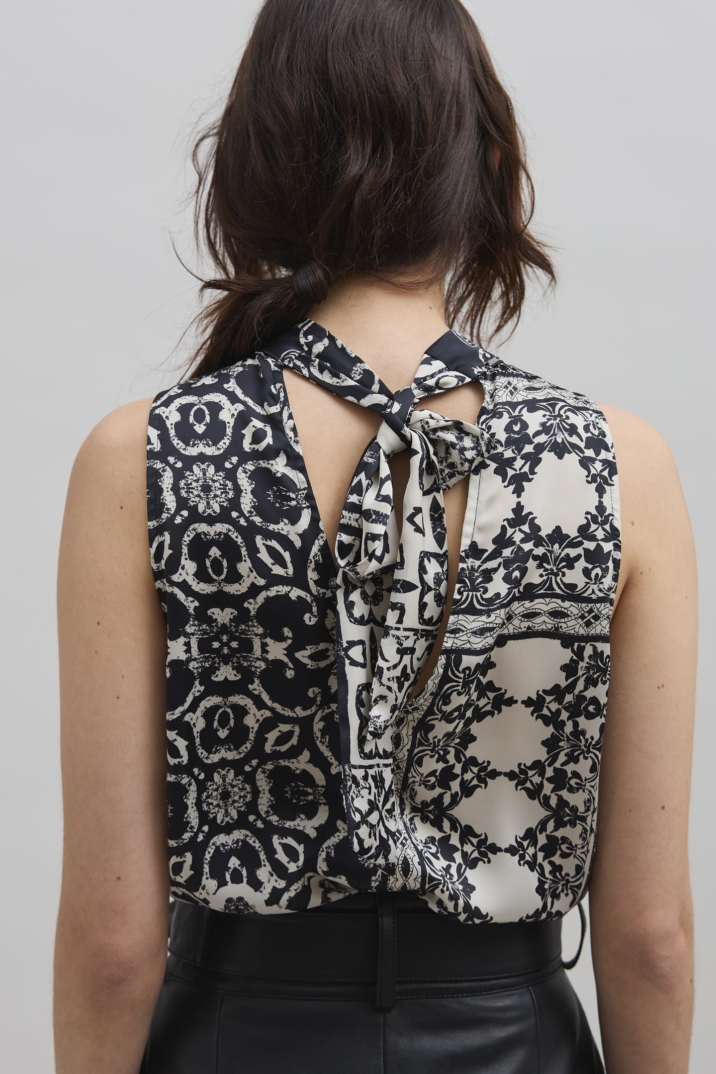 BLACK PATCHWORK PRINT SCARF HIGH NECK TOP 6