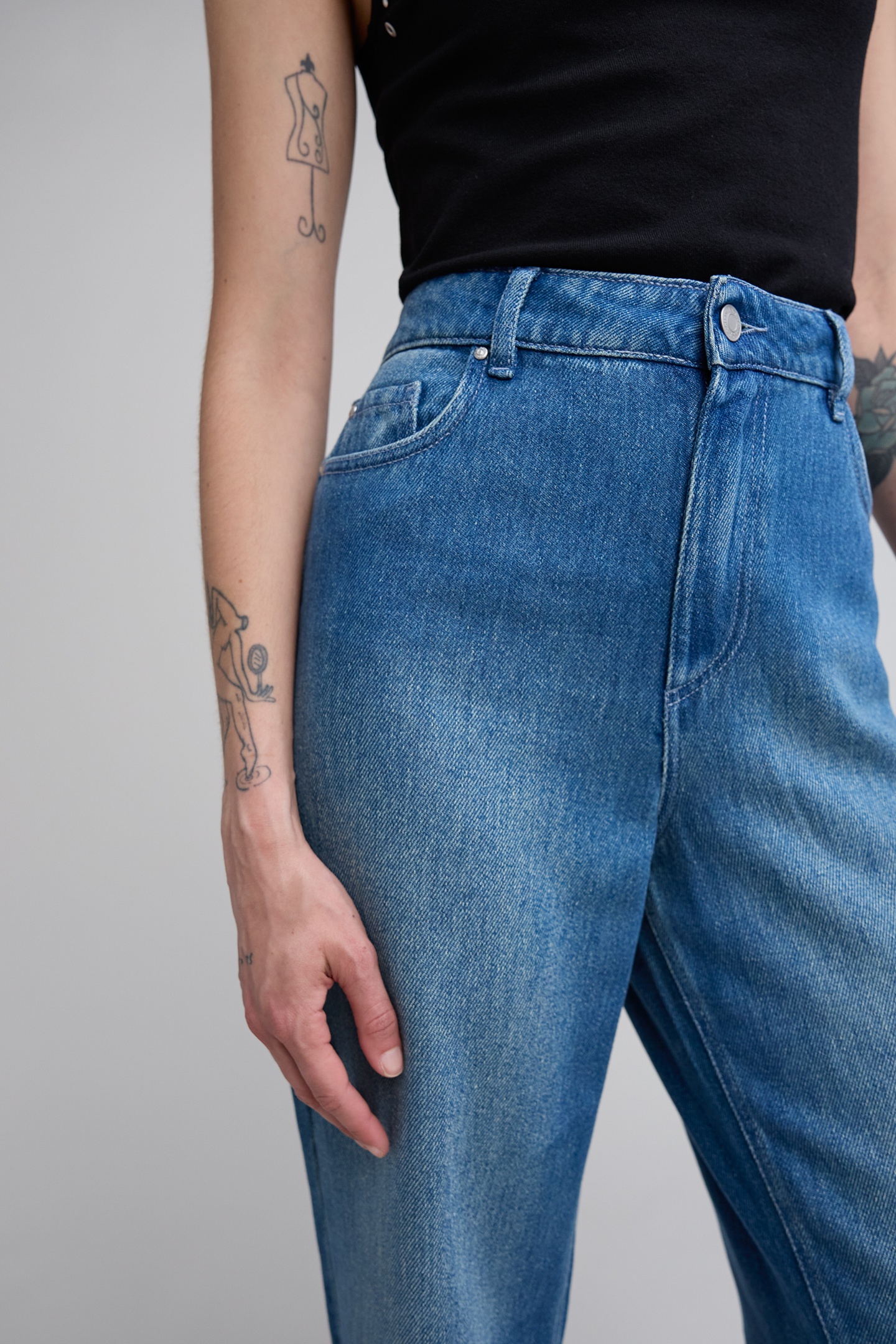 HIGH-WAISTED WIDE-LEG DENIM 10