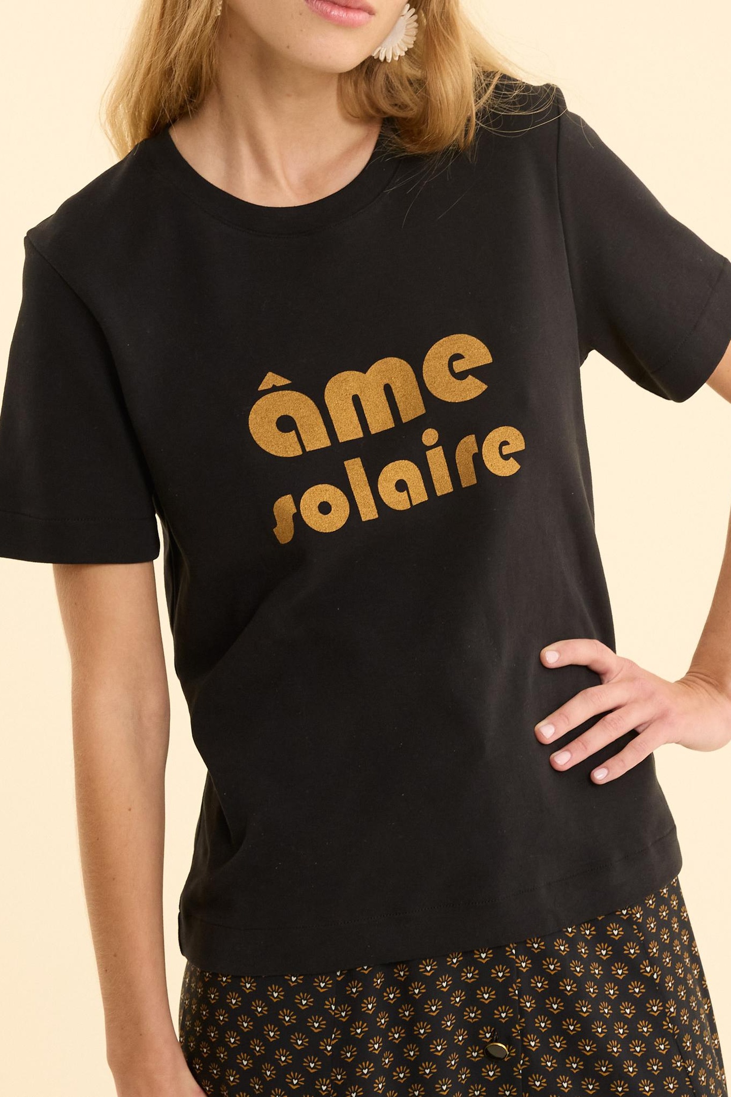 SHORT-SLEEVED BLACK T-SHIRT WITH CAMEL MESSAGE BLACK 1