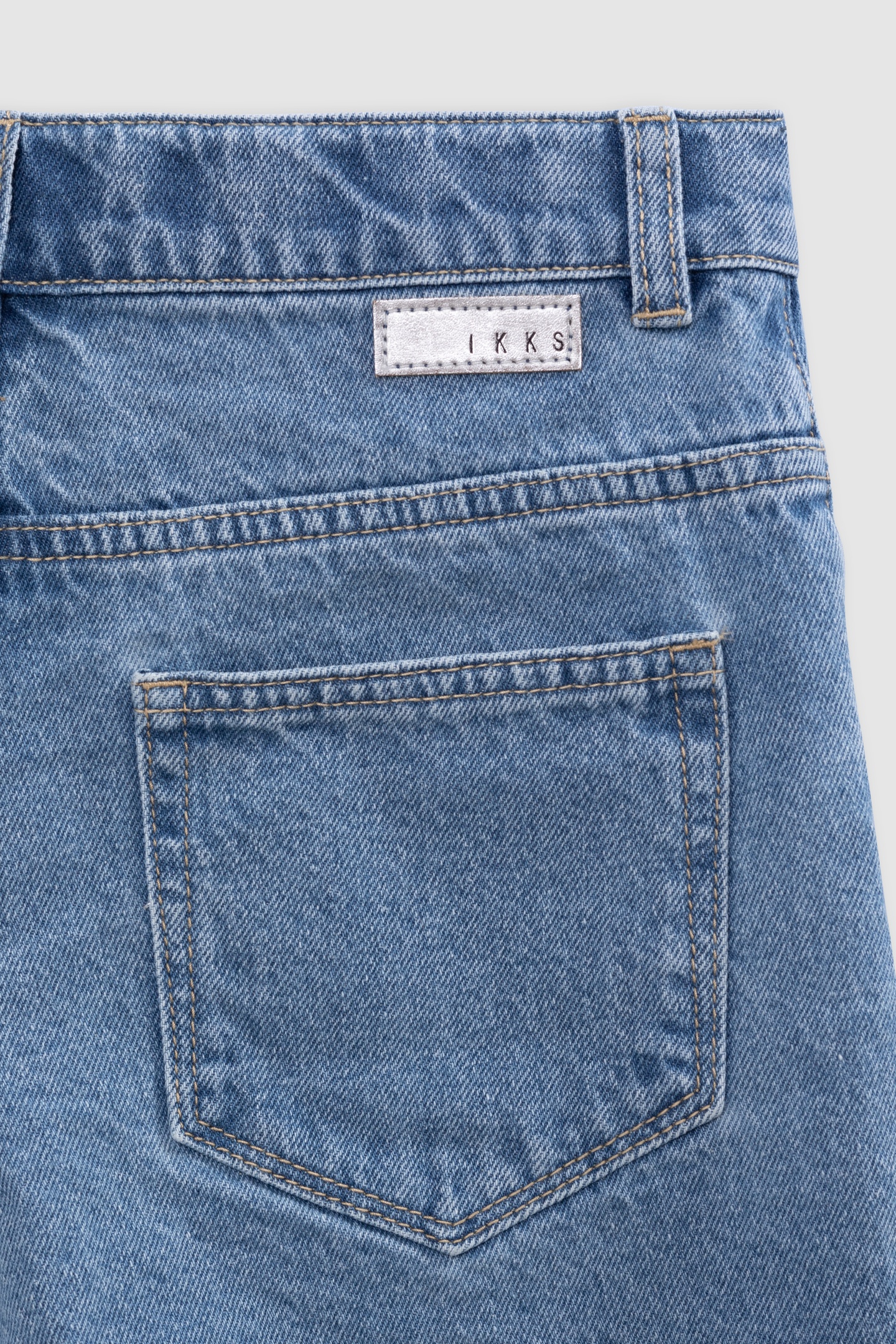 BLUE DENIM SHORTS WITH FRINGED EDGES 7