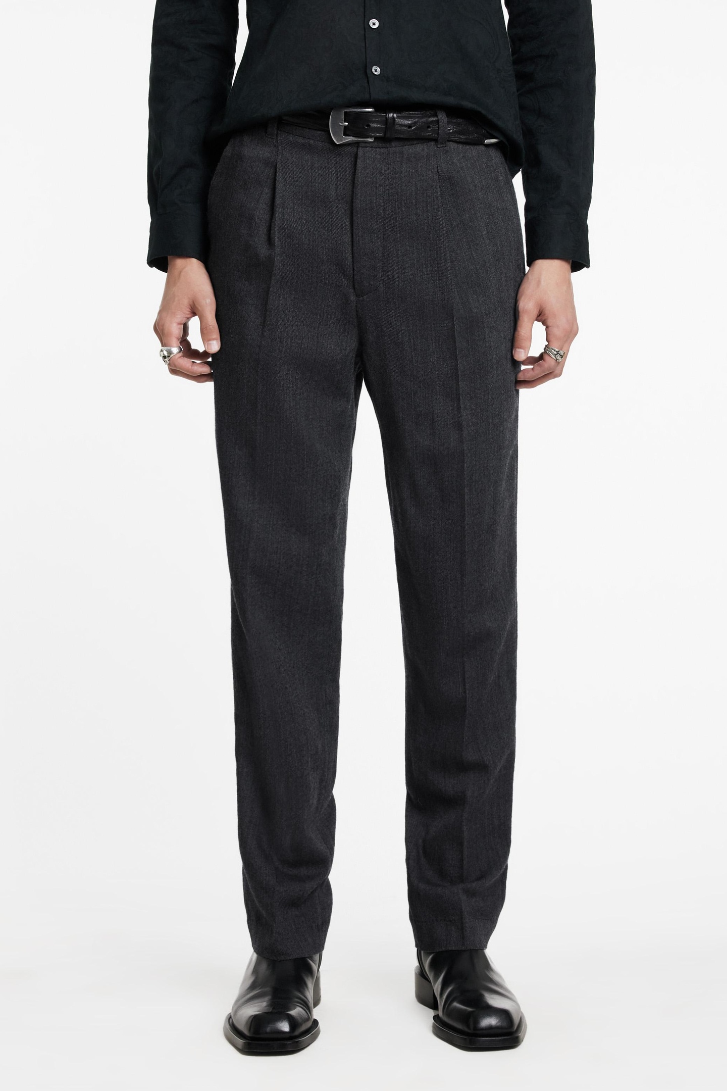 John Varvatos Slim Fit Pleated Pants Carbon Grey Maat: 48 | Tailored Broeken Outlet | Heren | Grijs