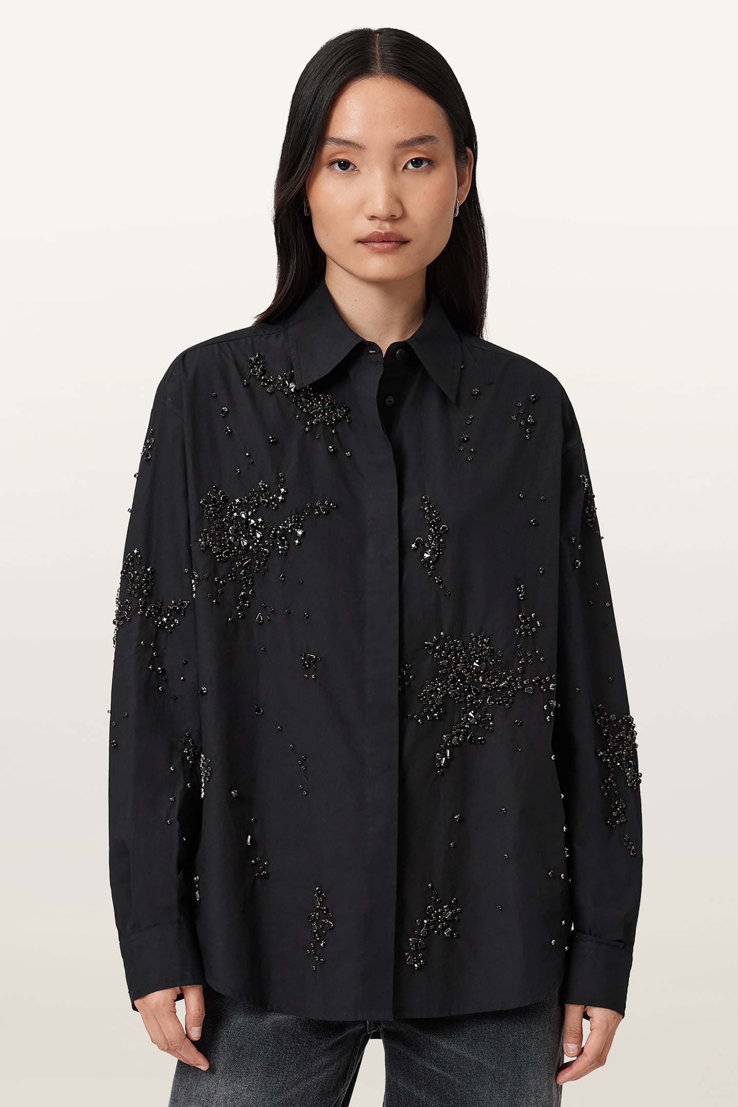 GEMI EMB SHIRT BLACK 3