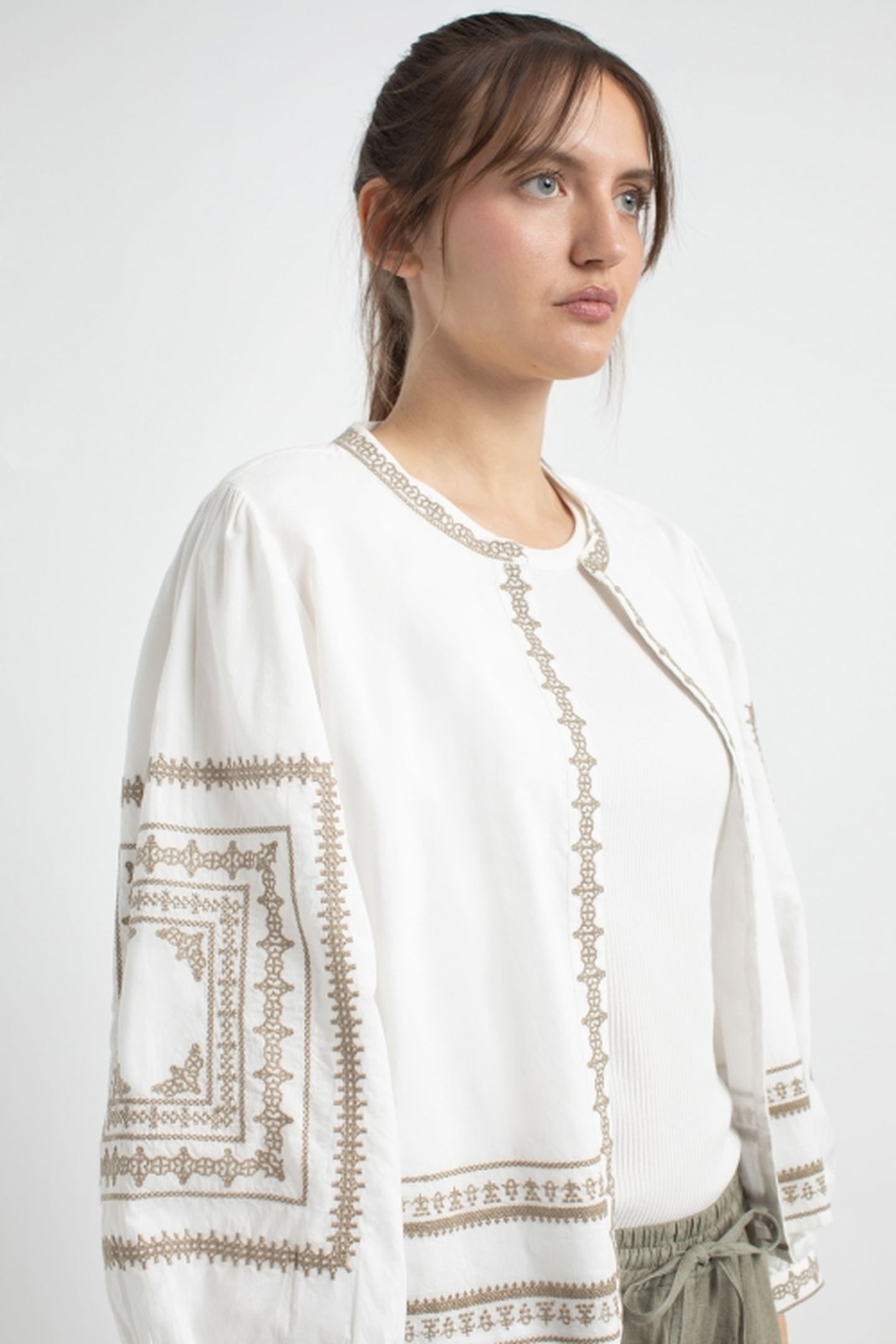 JANSJE BLOUSE LIGHT OLIVE 5