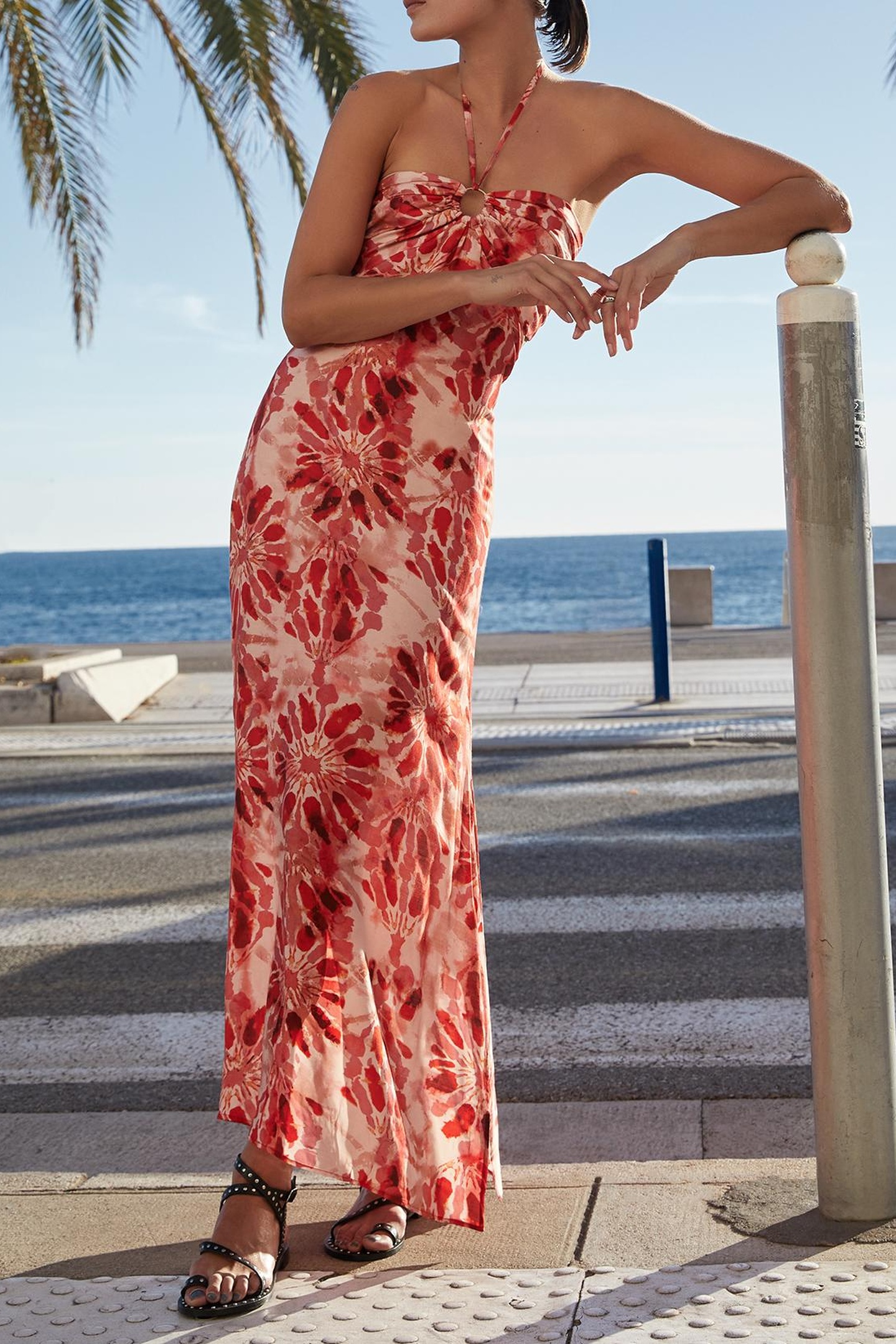 RED LONG DRESS WITH BATIK PRINT AND OPEN BACK 9