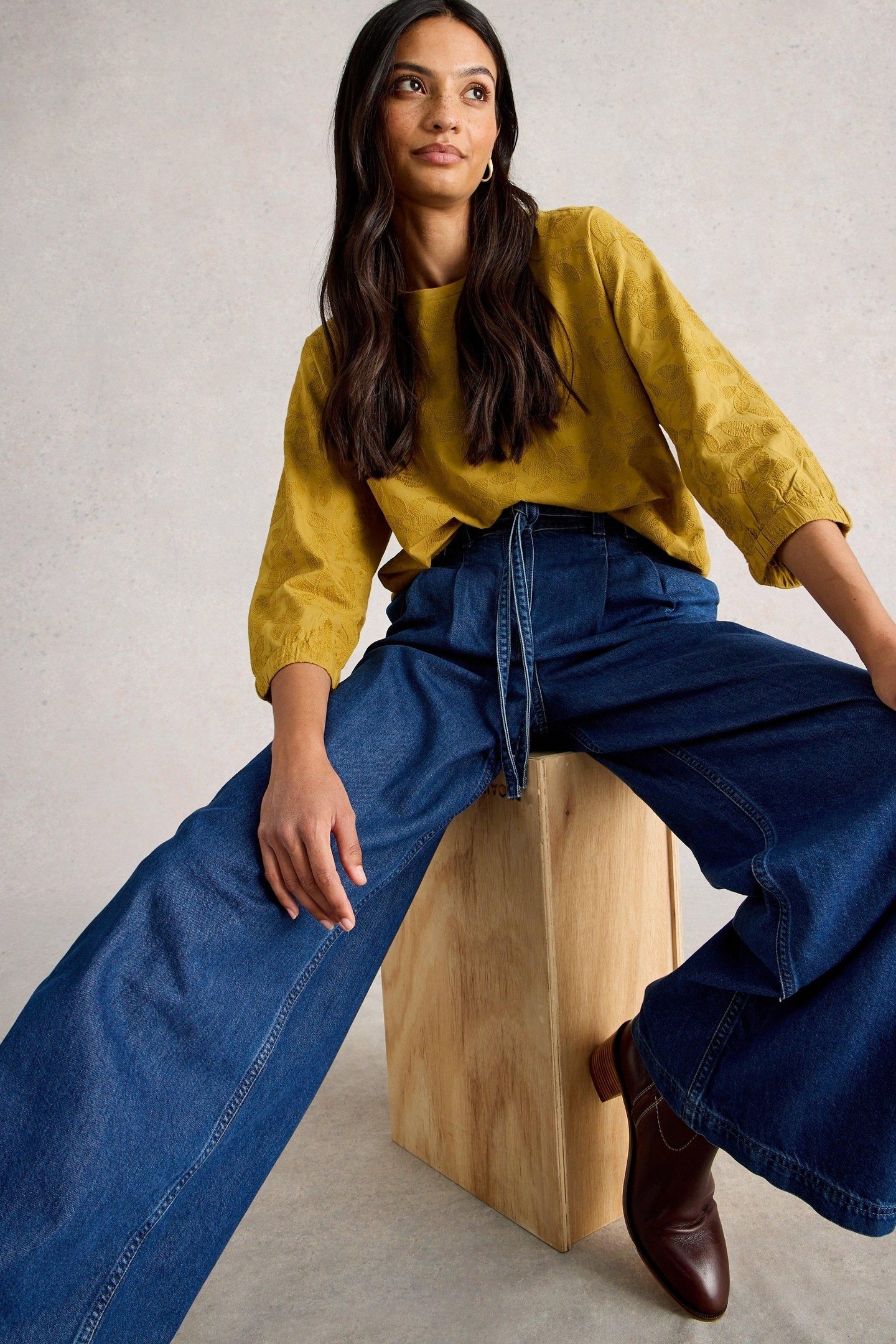 VANESSA FLORAL TOP MID CHARTREUSE 5