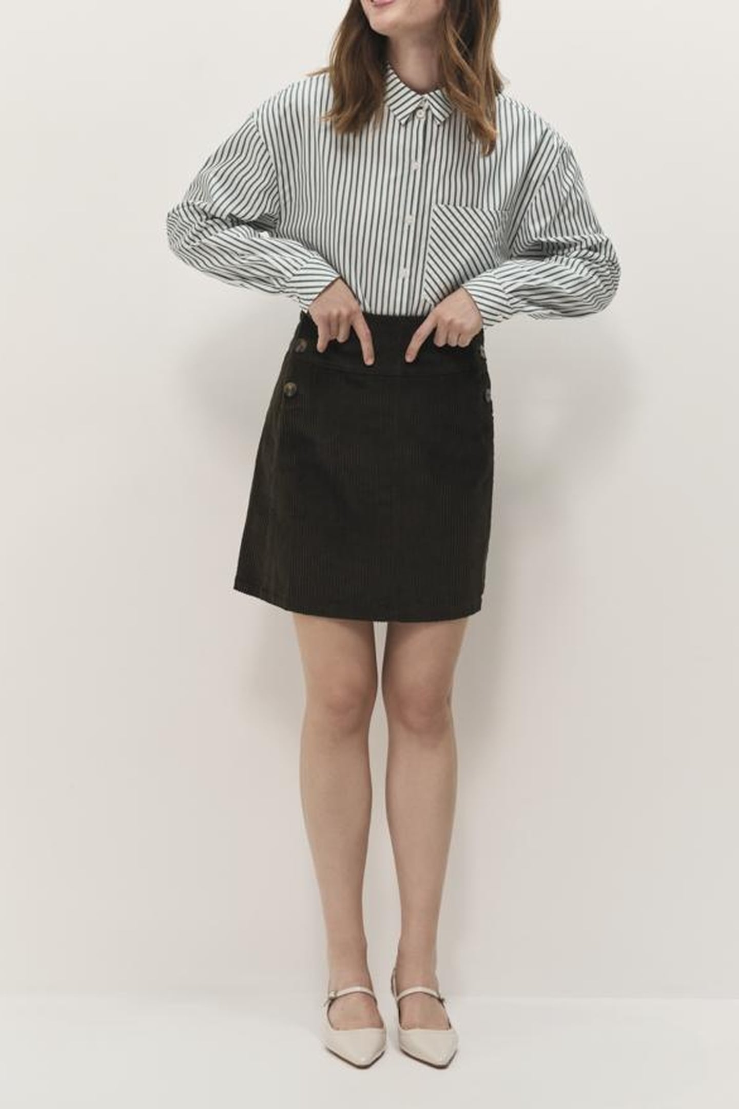 JUJU - SHORT KHAKI CORDUROY SKIRT 3
