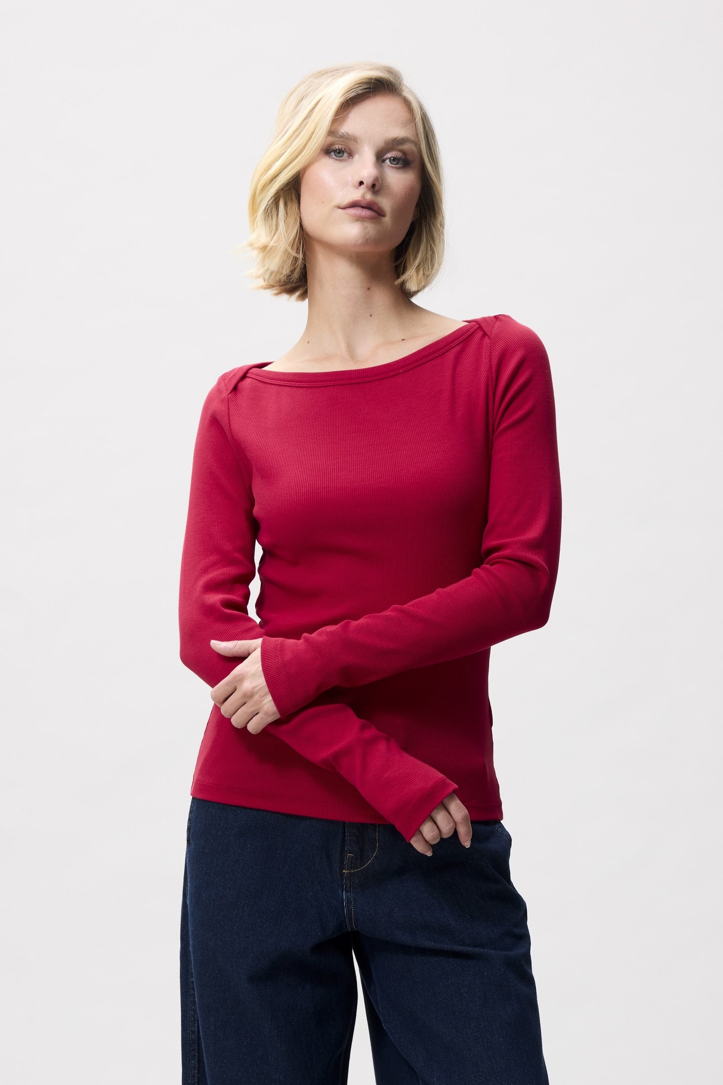 BOATNECK RIB LONG SLEEVE RED FRUIT 2