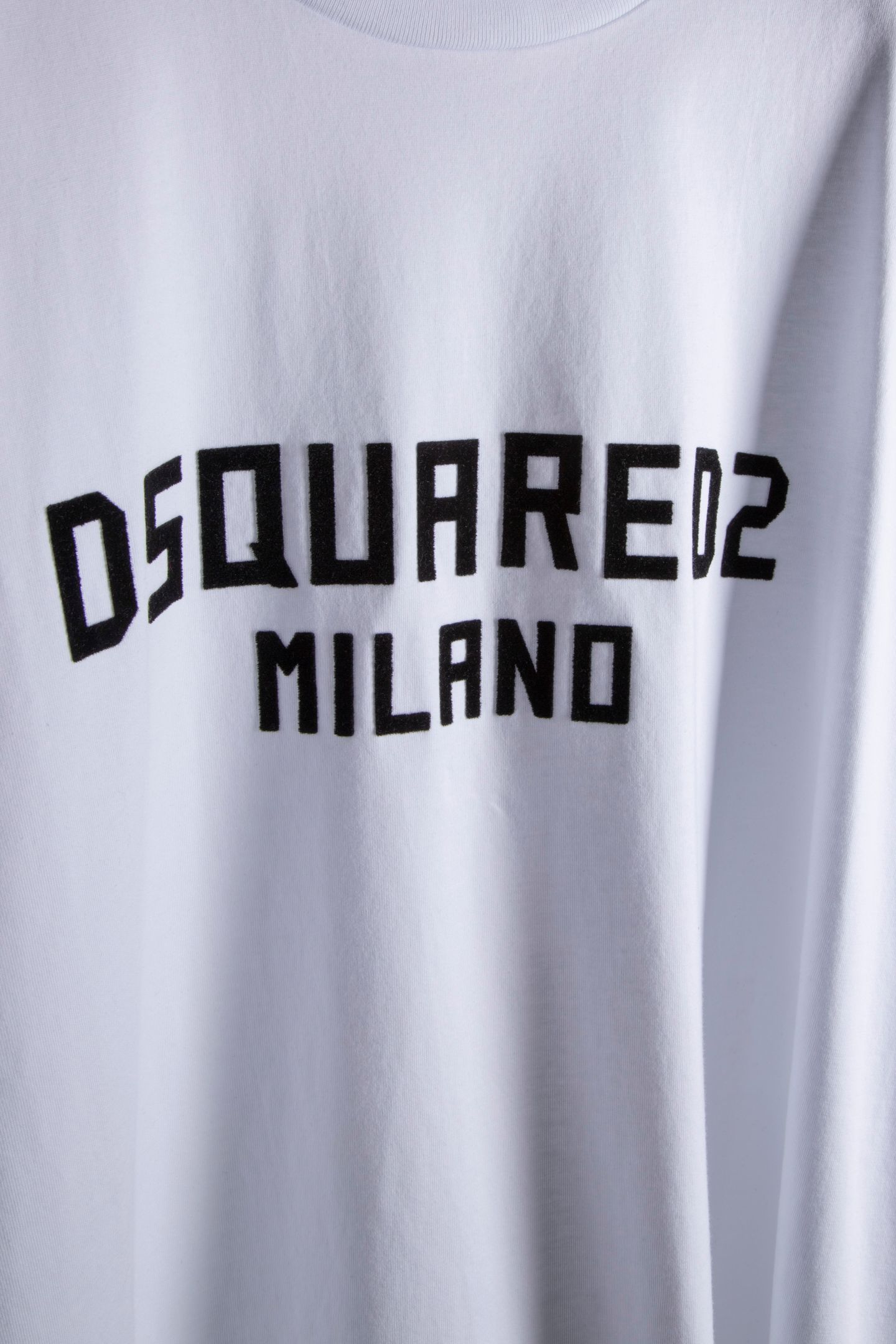 T-SHIRT BLACK 4