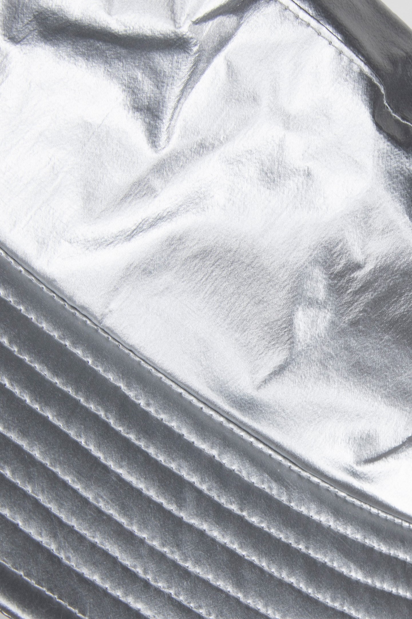 AMARO - SILVER BUCKET BUCKET BADGE DANCER 3