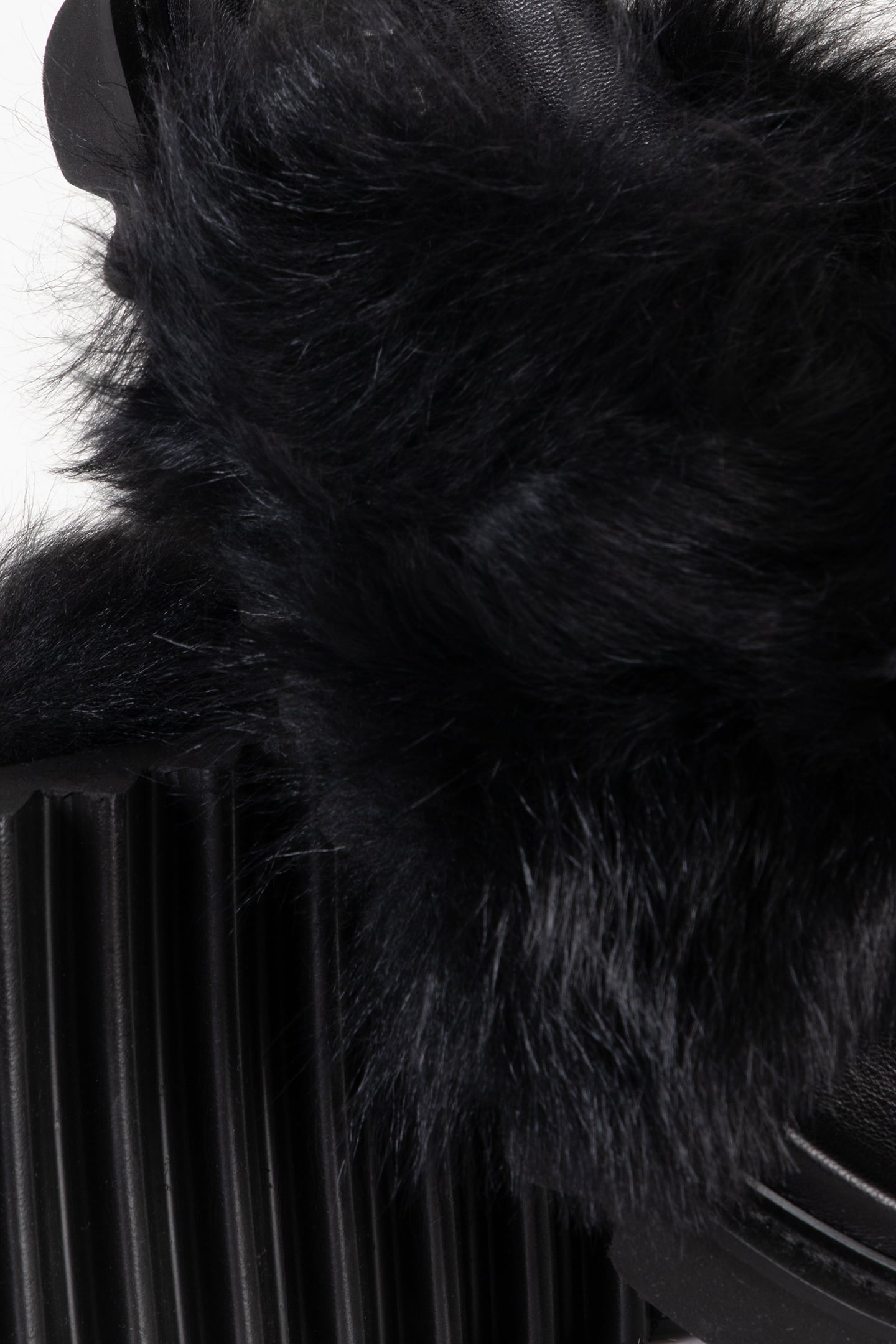 CROSSY FOXY SANDALS BLACK FUR 4