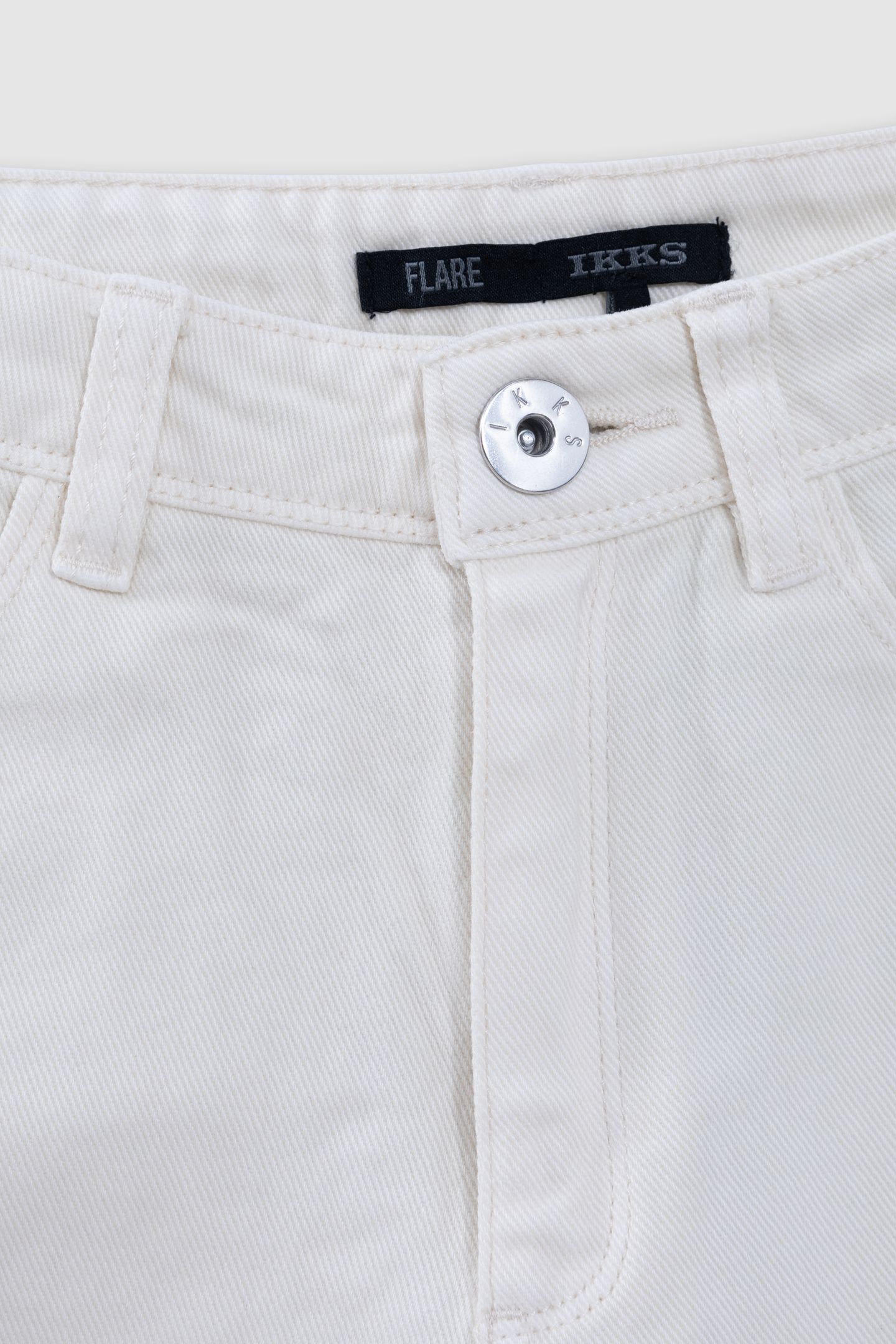 BEIGE FLARE JEANS 3
