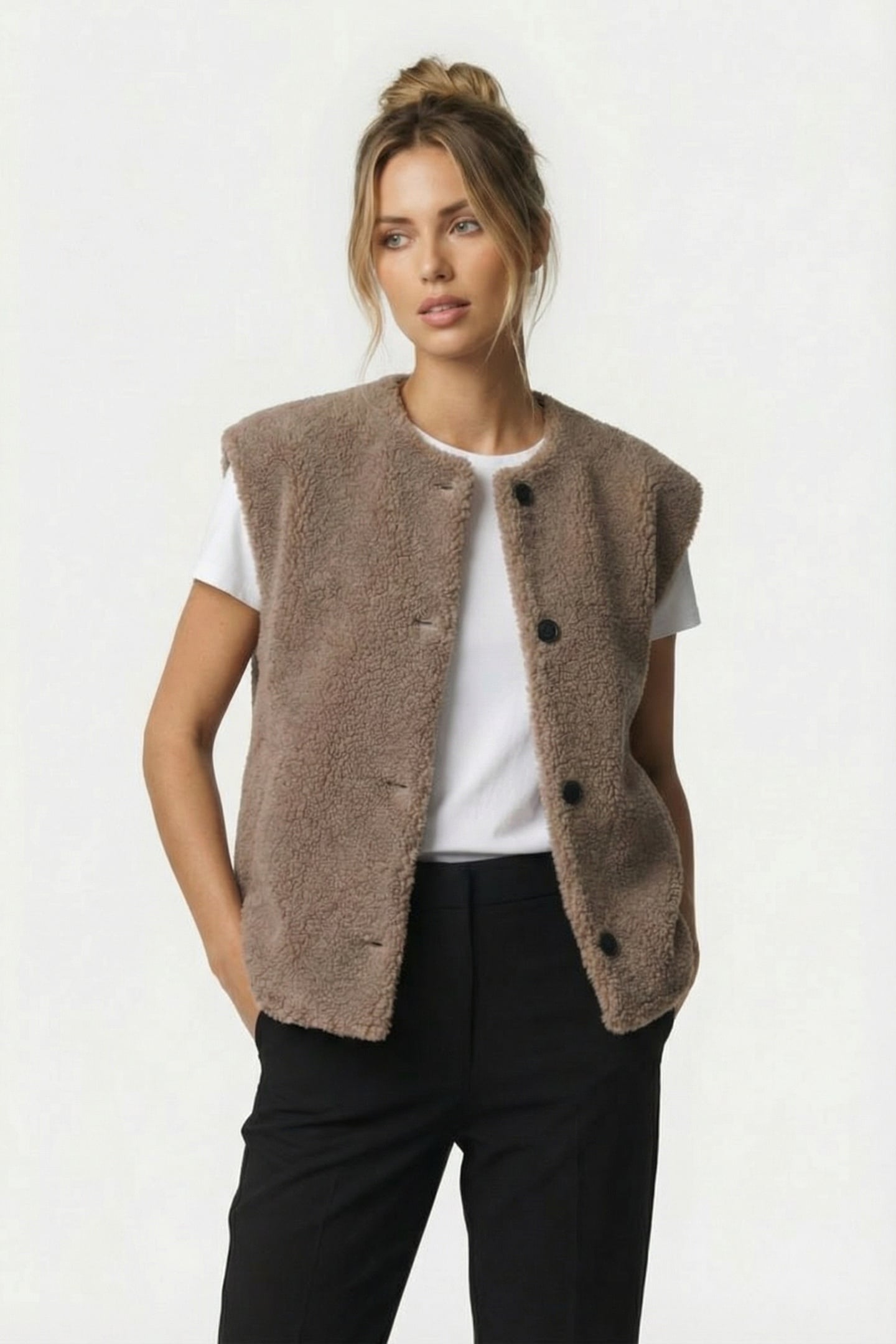 BORG GILET DARK NATURAL 1