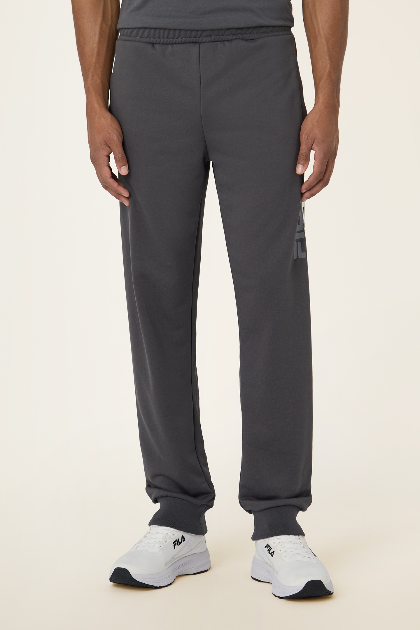 MANTA REGULAR GRAPHIC SWEATPANTS DARK SHADOW 1