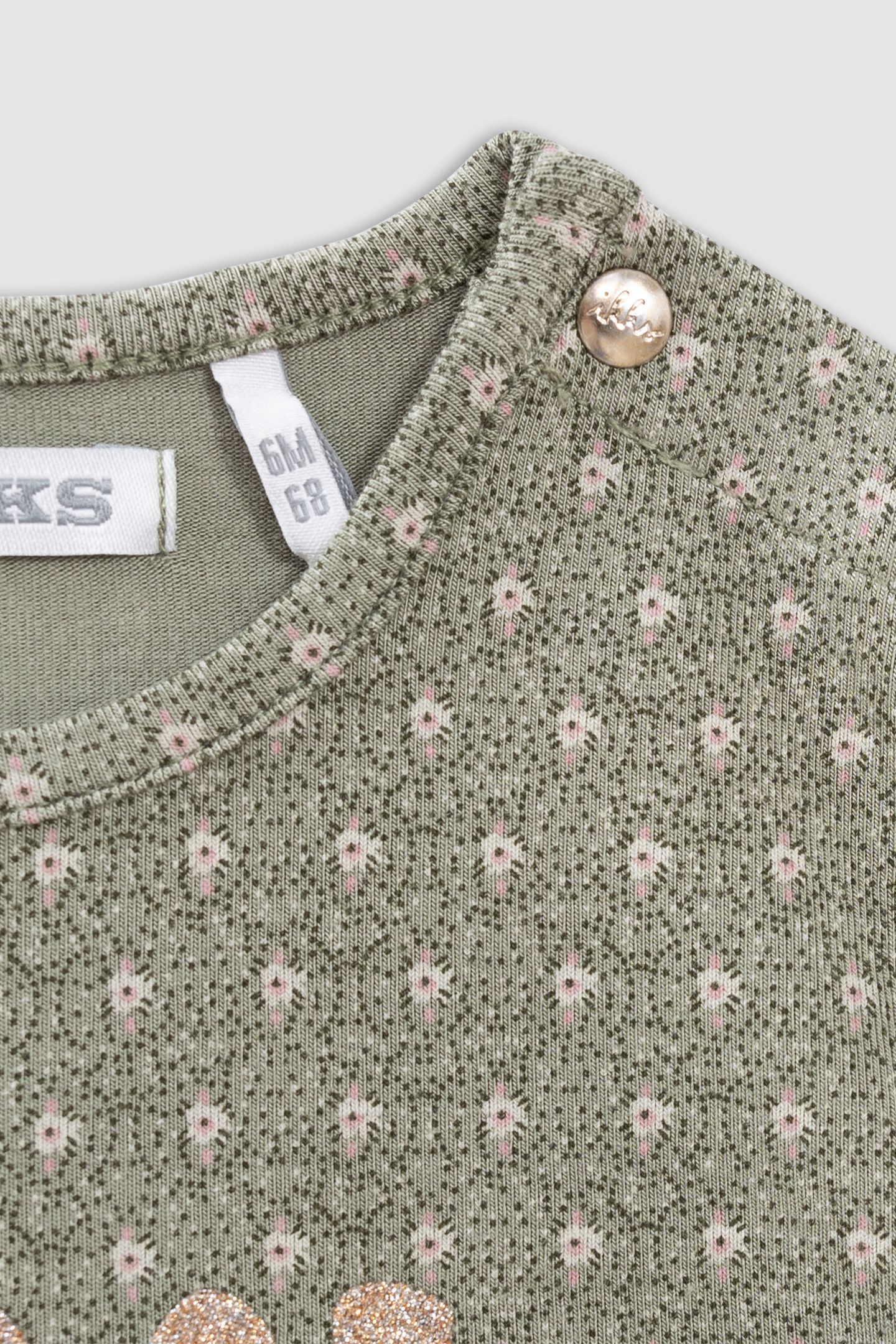 MINIMALIST GRAPHIC-PRINT KHAKI T-SHIRT 3