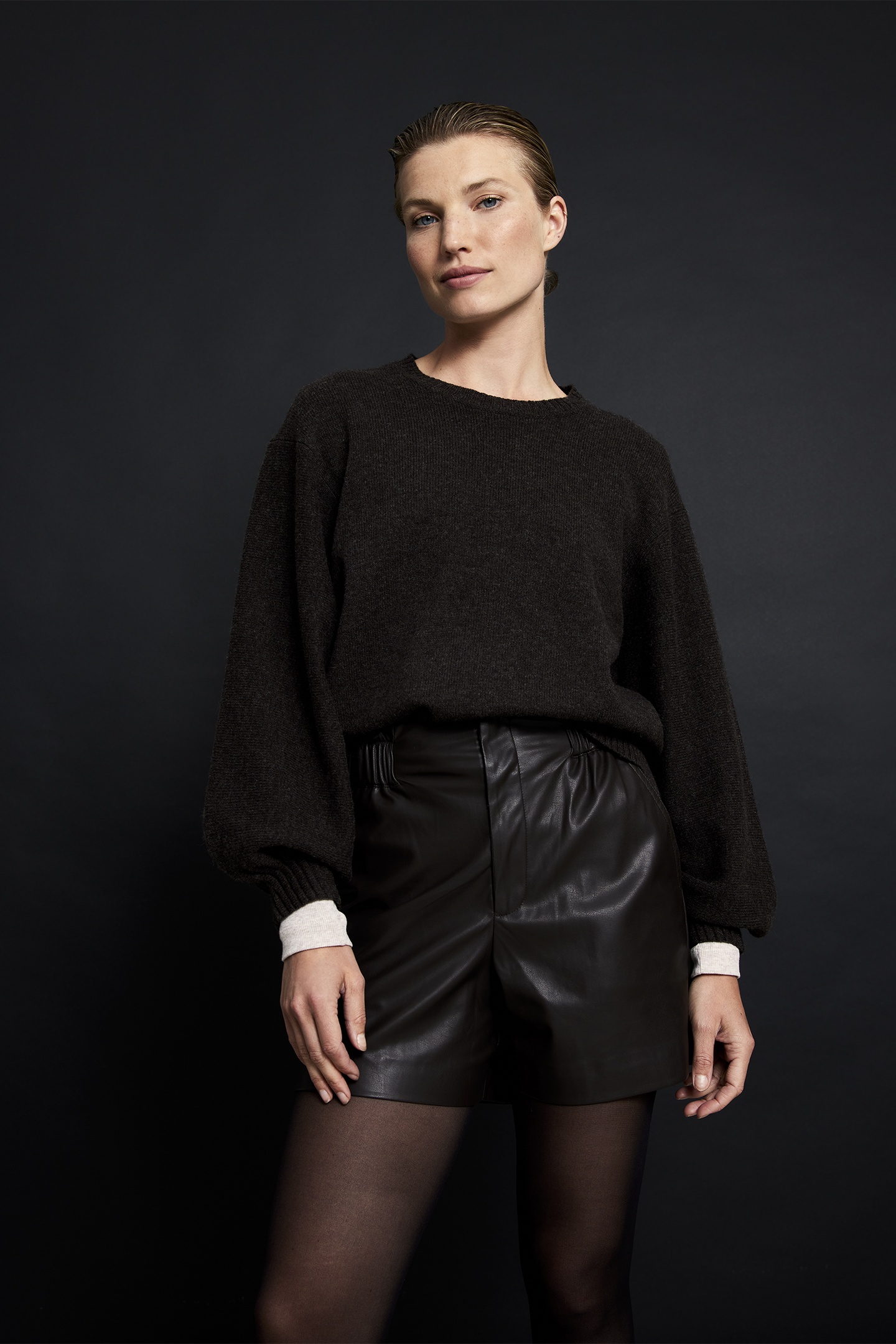 ALOIS SHORTS BLACK 2