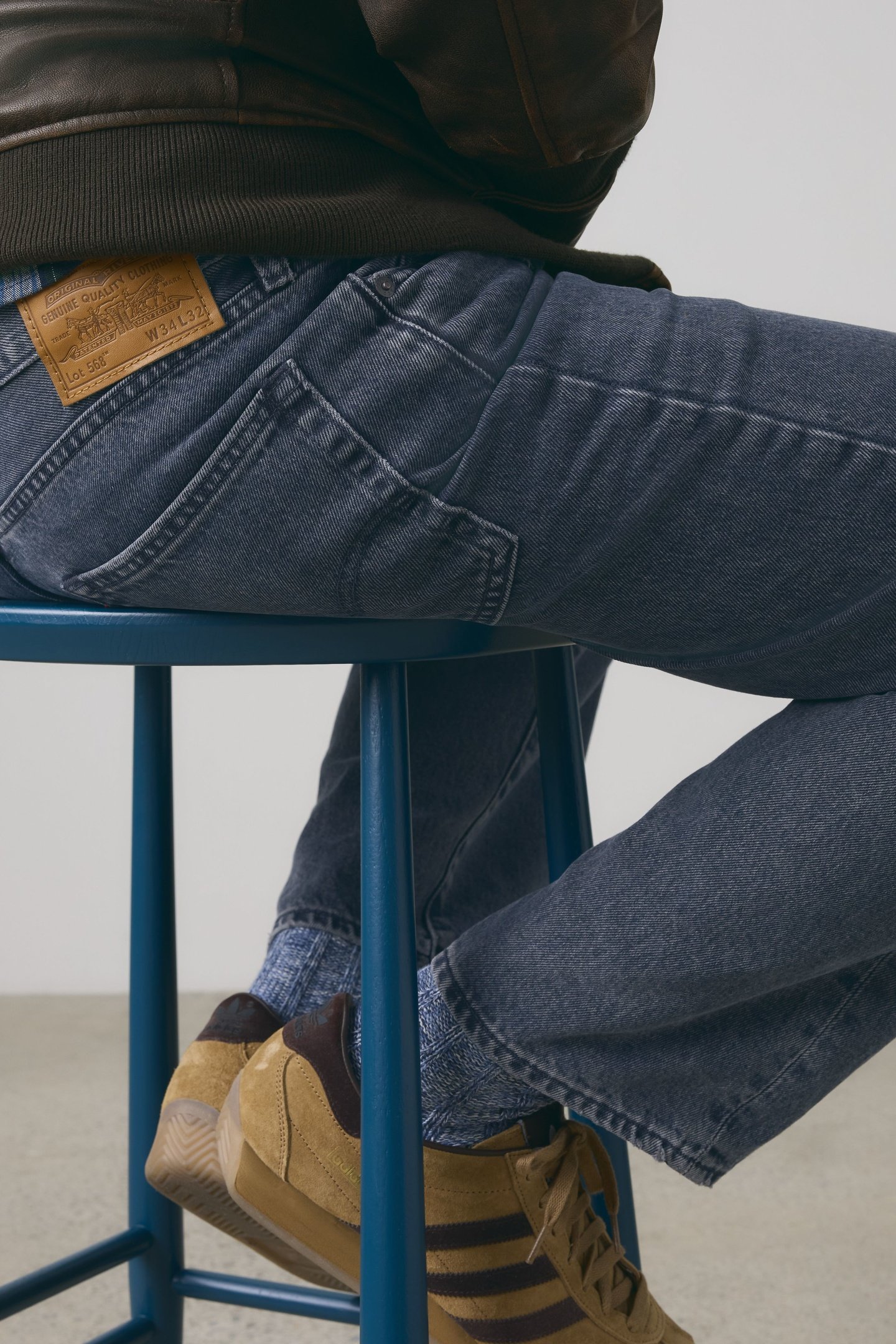 568 LOOSE STRAIGHT THE MIDNIGHT BLUES S 9