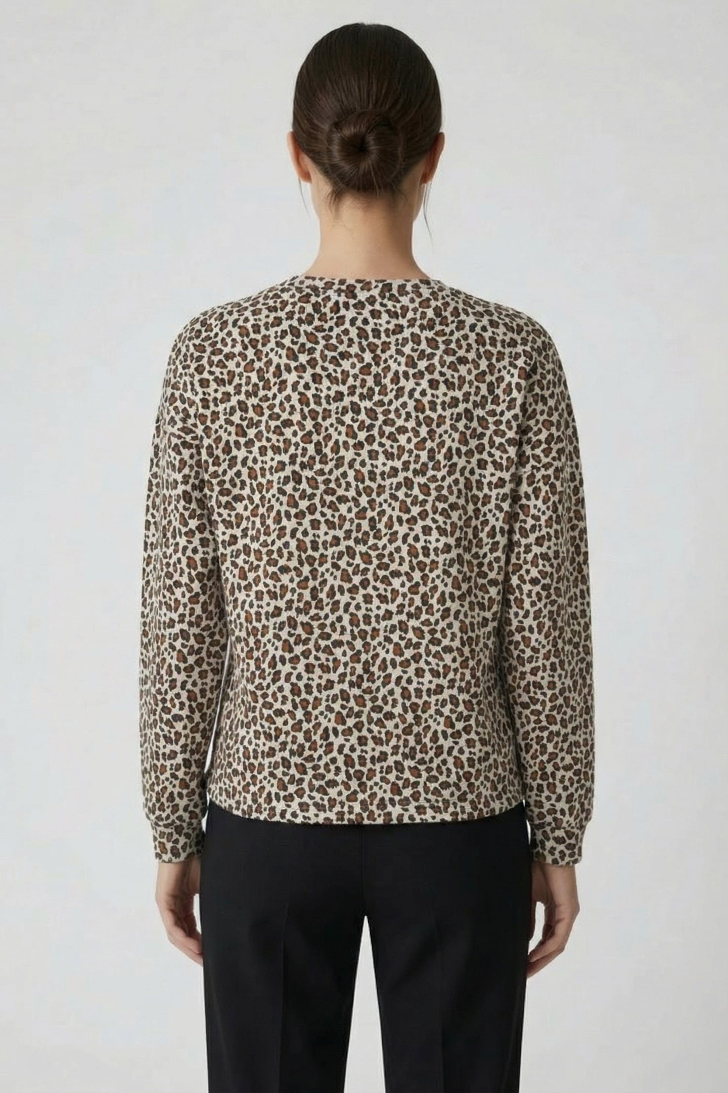 MERAKI - BLACK ORGANIC COTTON SWEATSHIRT WITH GOLDEN MESSAGE 2