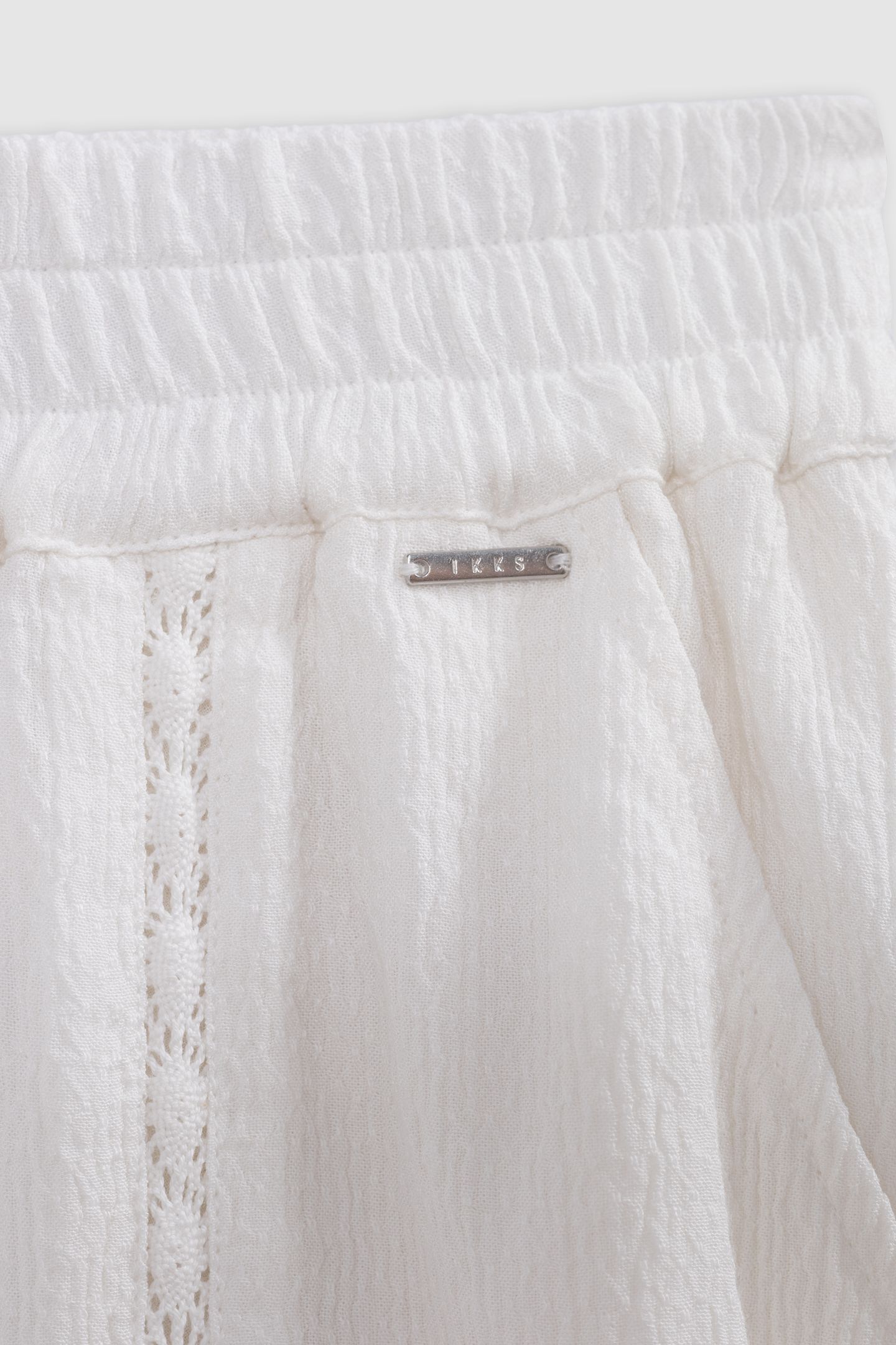 ECRU SHORTS WITH BOHEMIAN LACE DETAILS 5