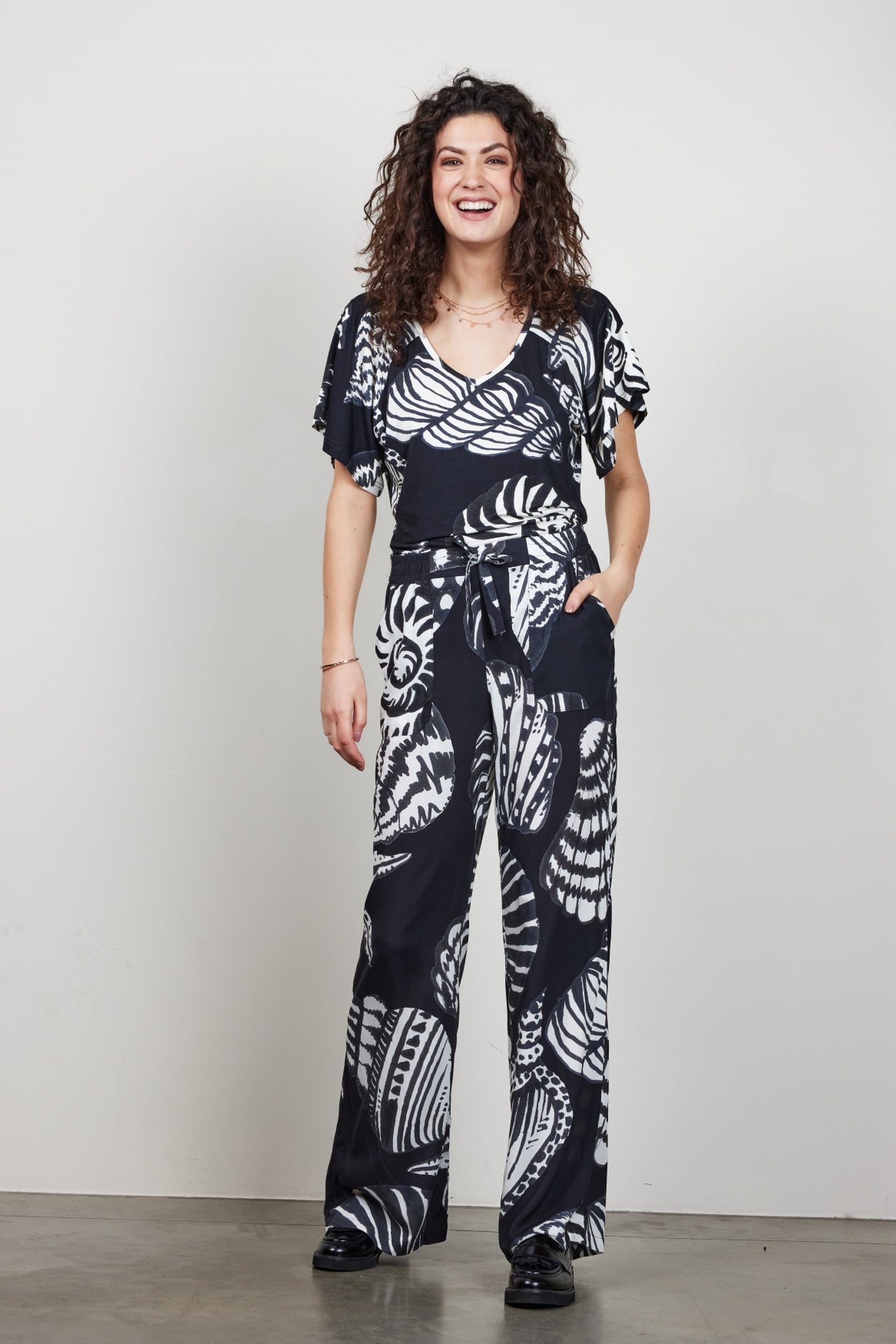 PANTS BREEZER PRINT IN BLACK WITH SHELL SYMPHONY XXL PRINT 3