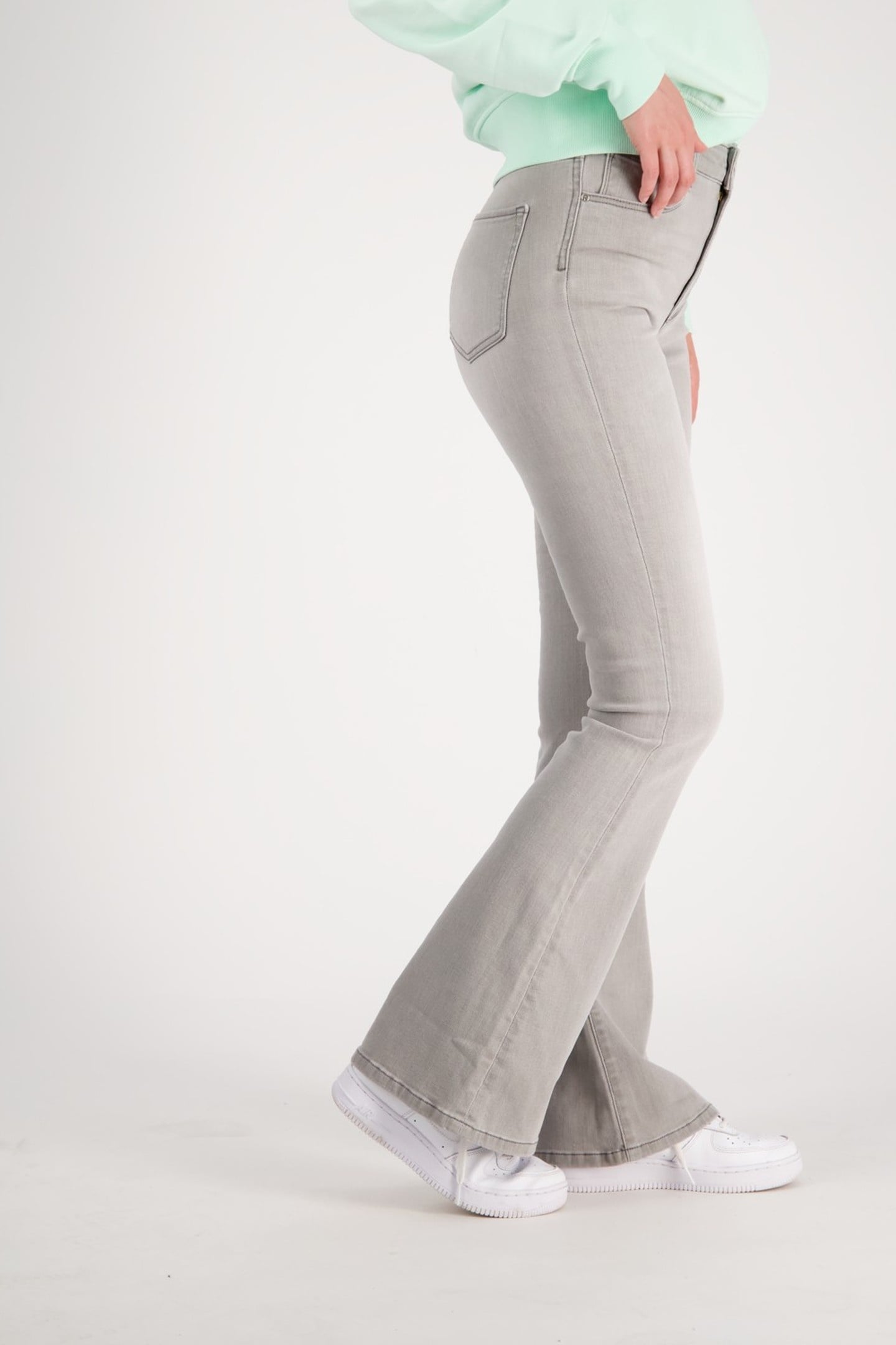 SUNRISE FLARE JEANS LIGHT GREY STONE 3