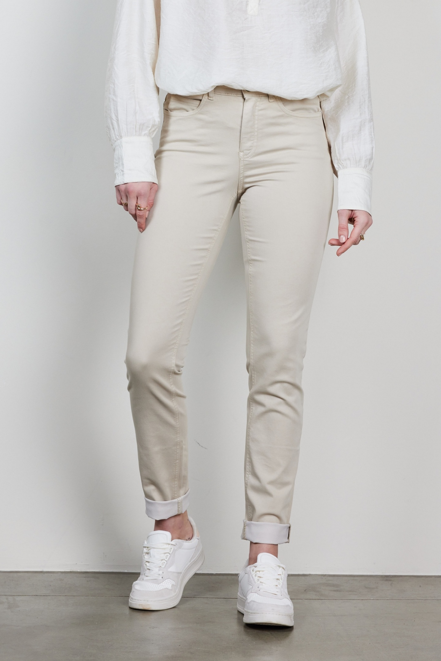 5 POCKET TINA IN LIGHT SILVER 2