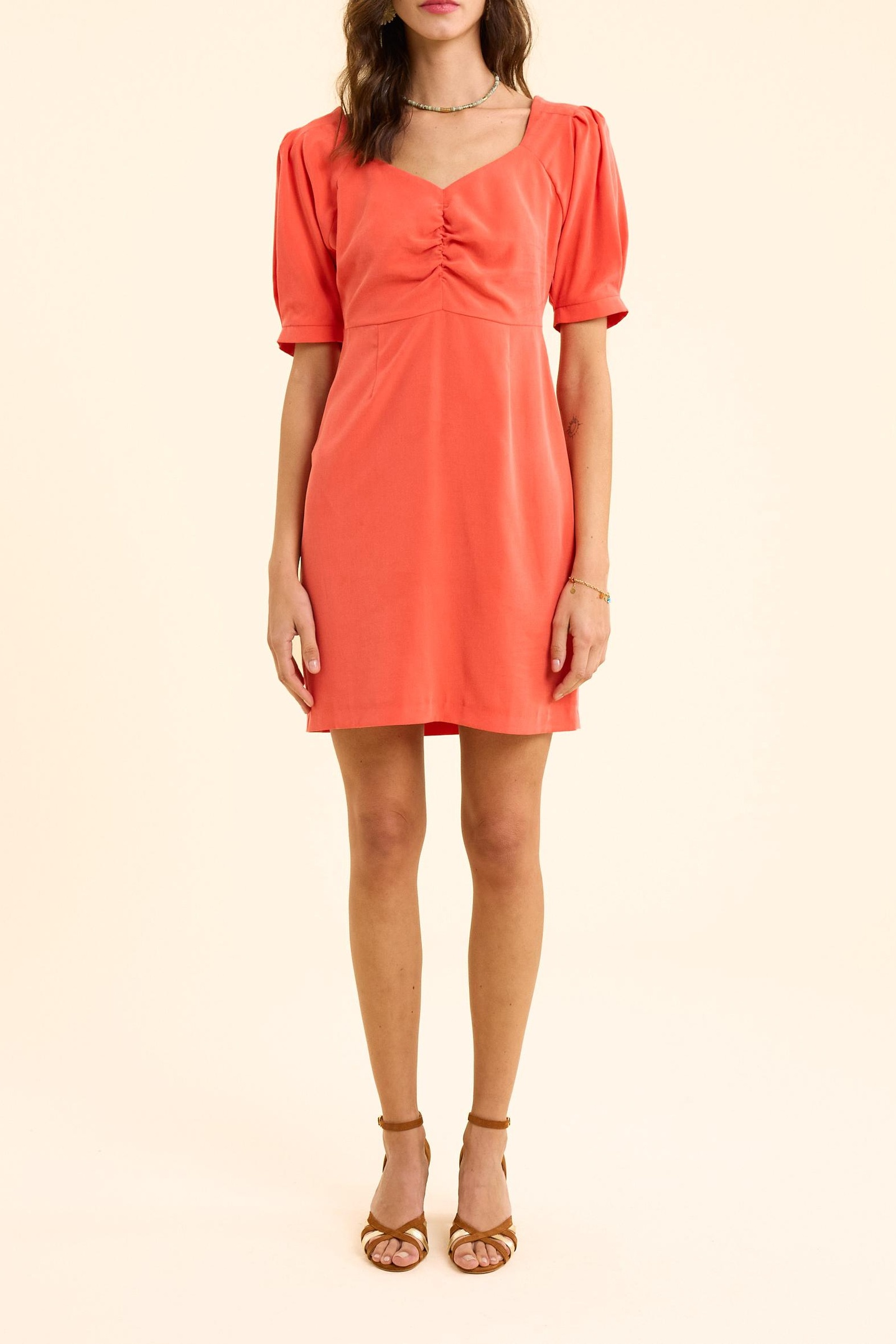 RED SHORT DRESS WITH HEART NECKLINE CURRANT 2